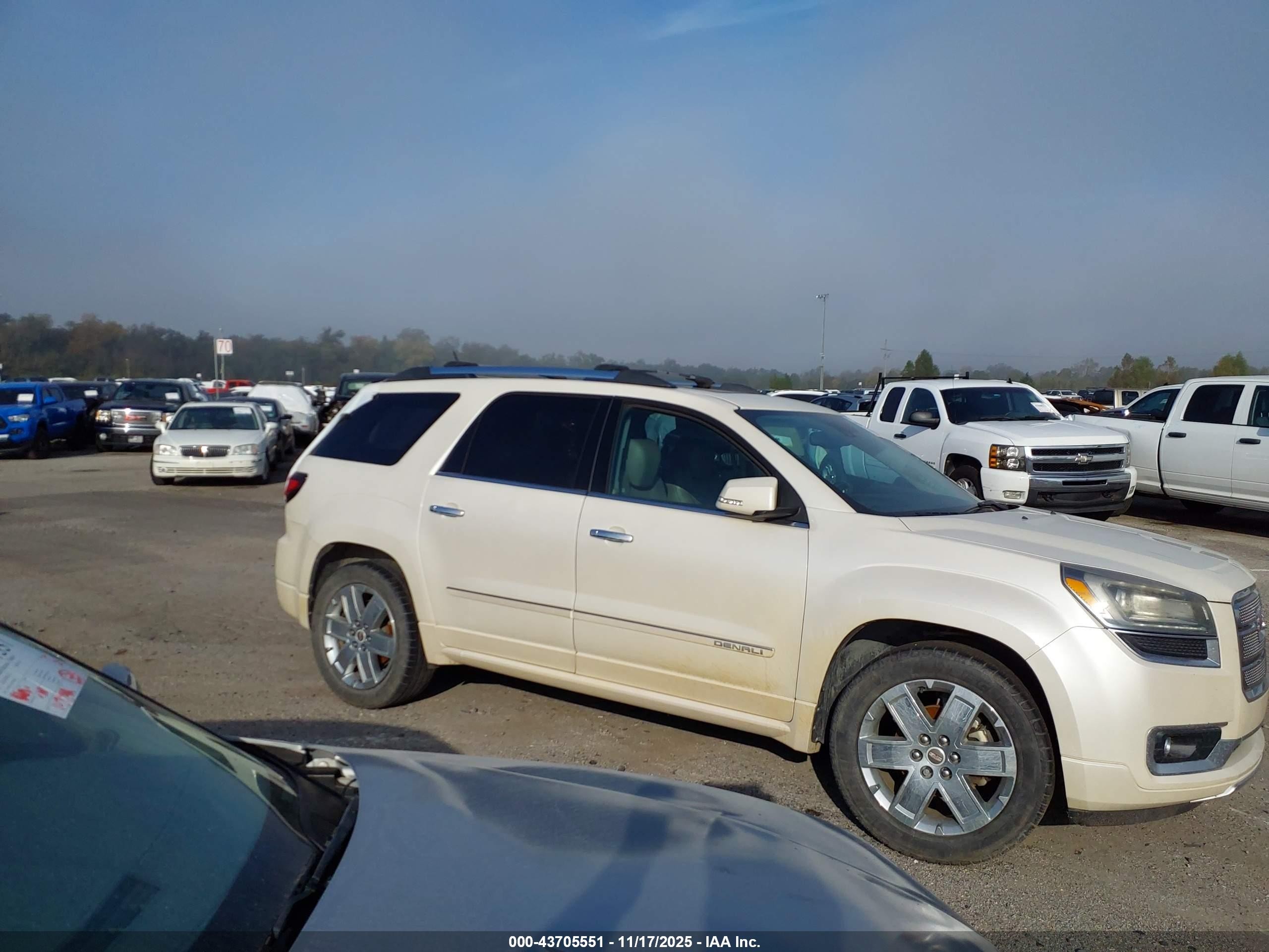 2014 Gmc Acadia Denali White vin: 1GKKRTKDXEJ143107