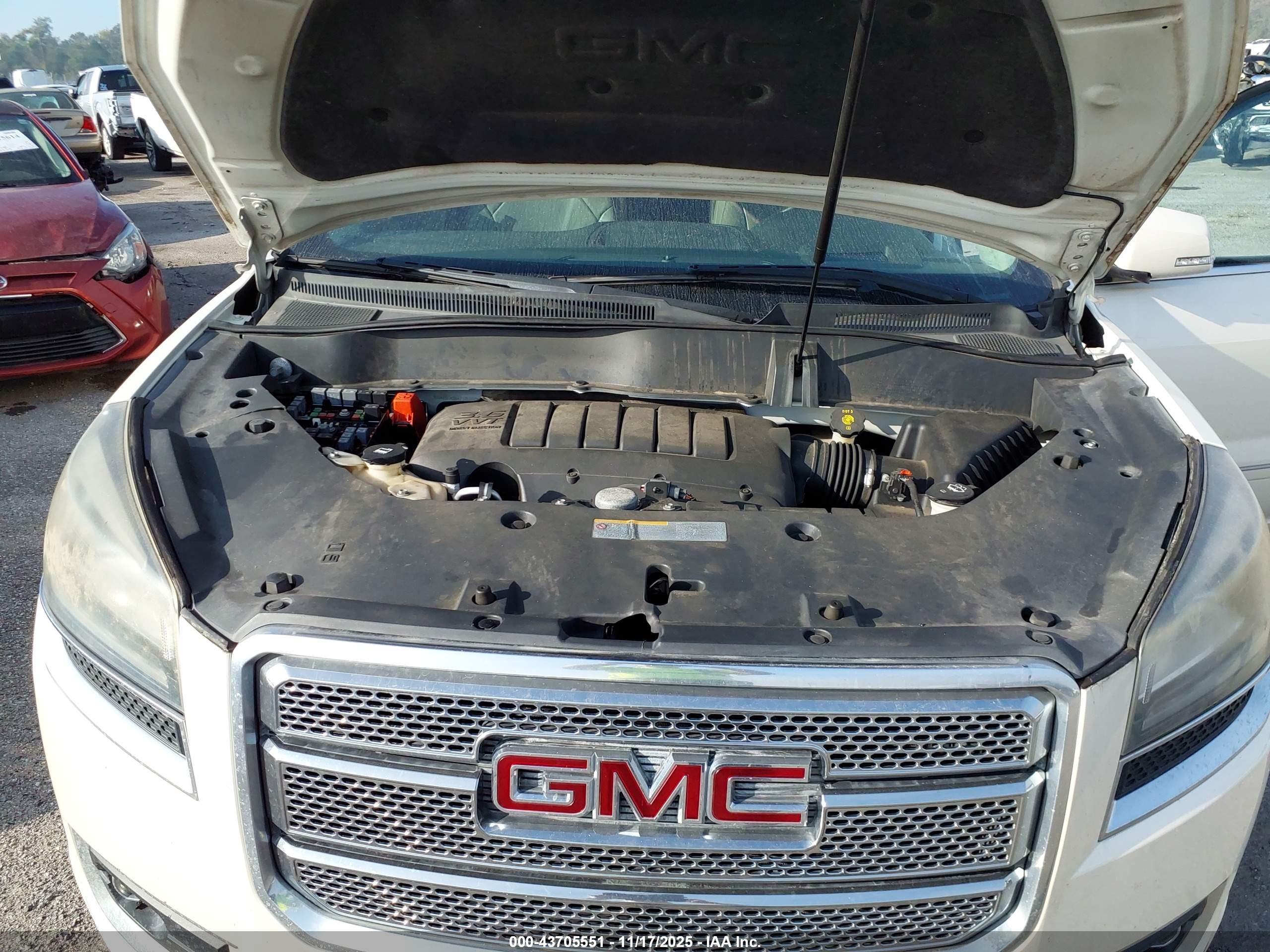 2014 Gmc Acadia Denali White vin: 1GKKRTKDXEJ143107