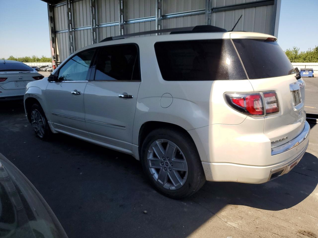 2015 Gmc Acadia Denali Белый vin: 1GKKRTKDXFJ123473