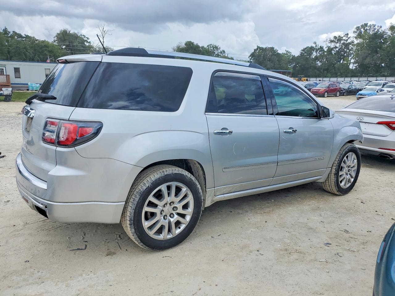 2015 Gmc Acadia Denali Silver vin: 1GKKRTKDXFJ341932
