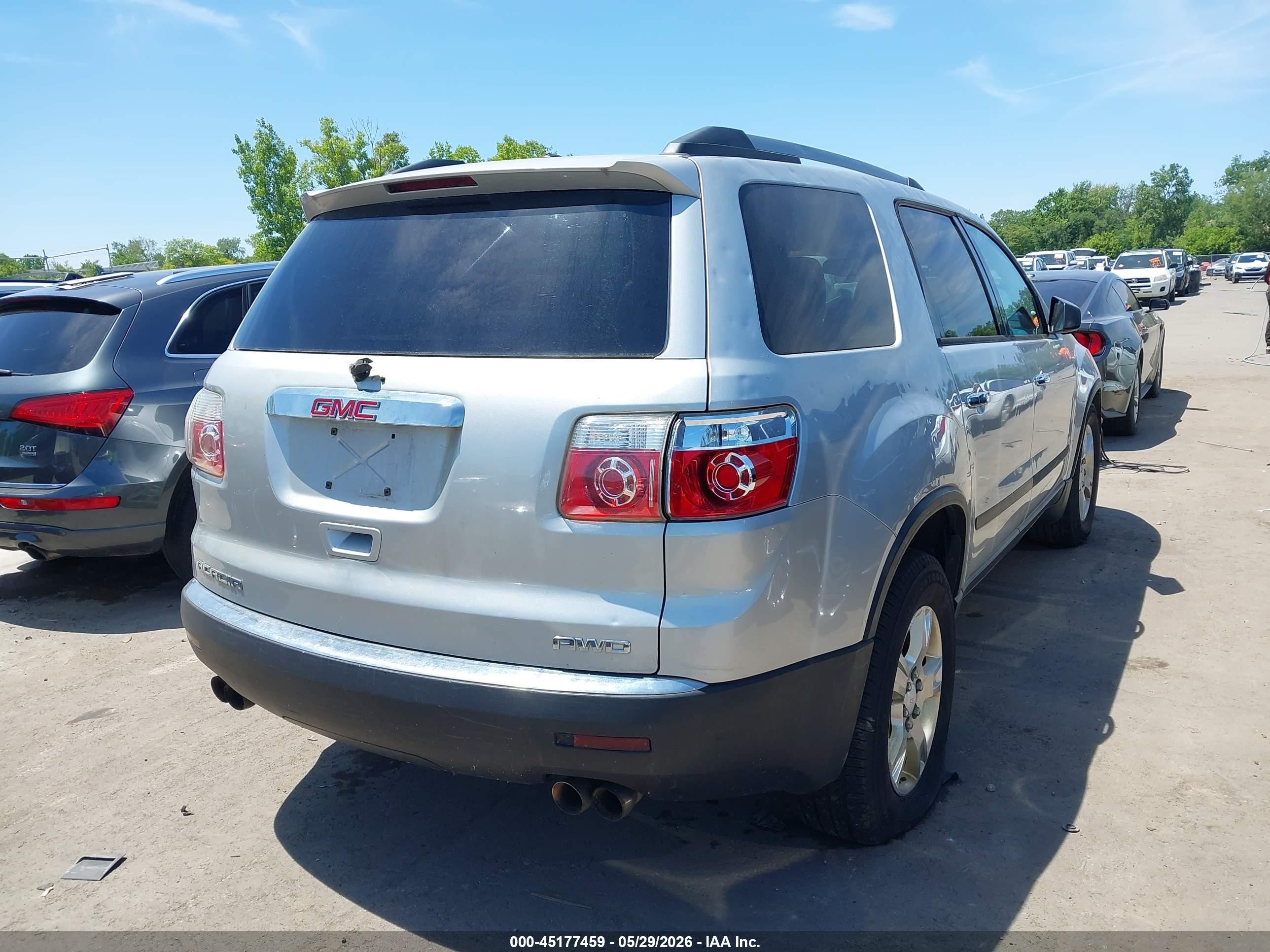 2011 Gmc Acadia Sl Silver vin: 1GKKVNED8BJ109312