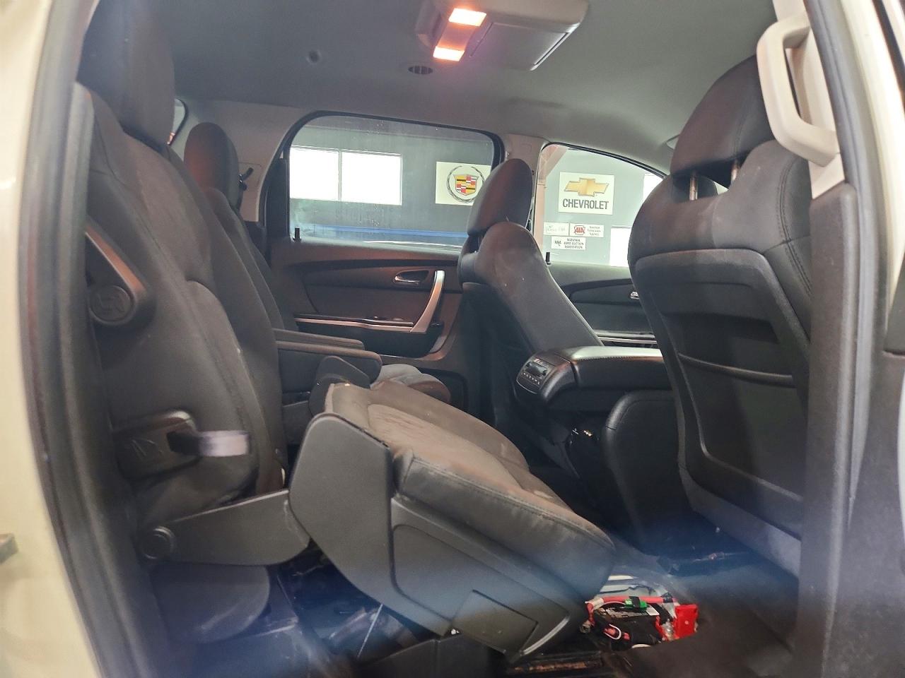 2012 Gmc Acadia Sle White vin: 1GKKVPEDXCJ400391