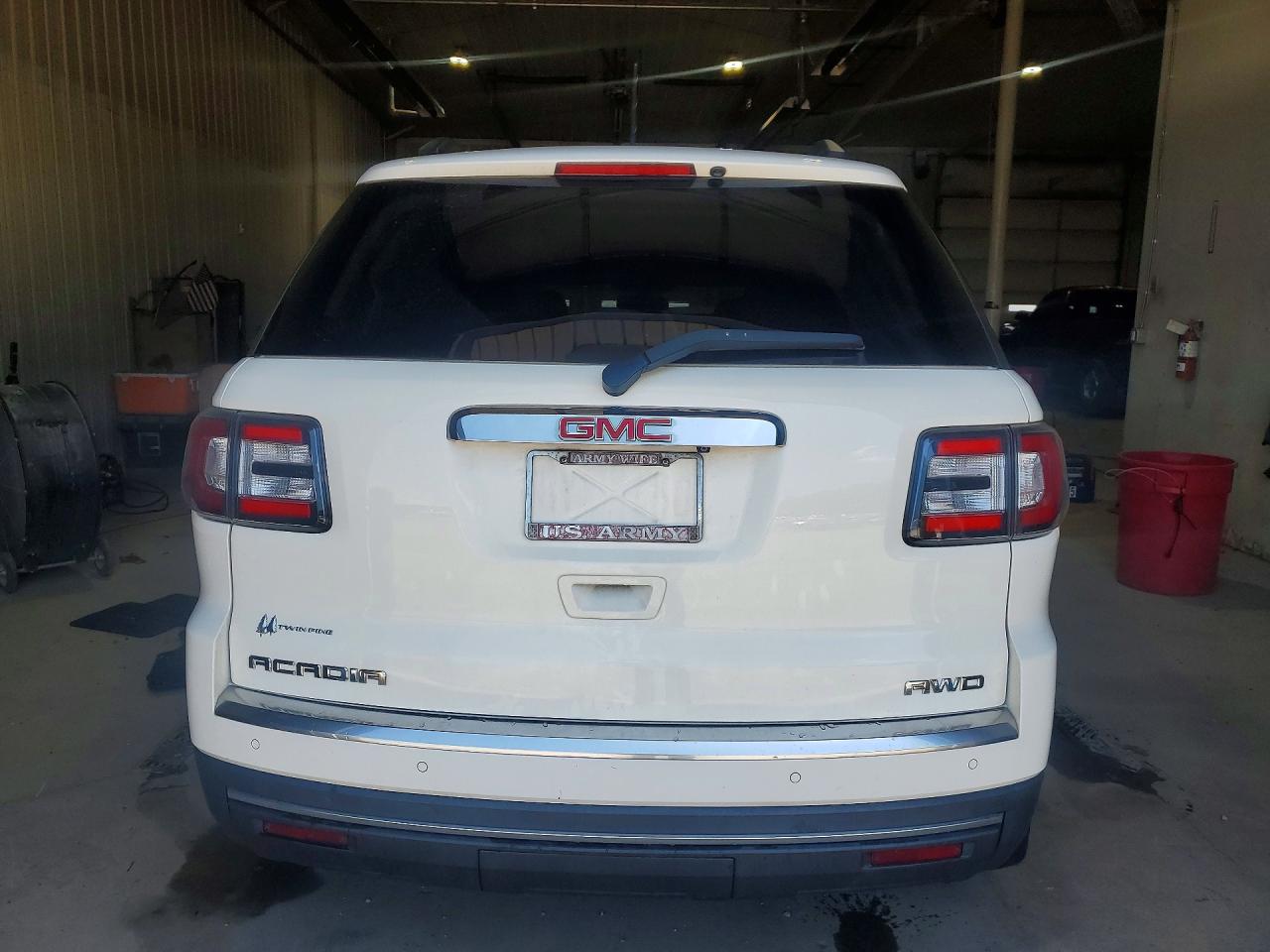 2015 Gmc Acadia Sle Белый vin: 1GKKVPKD1FJ294325