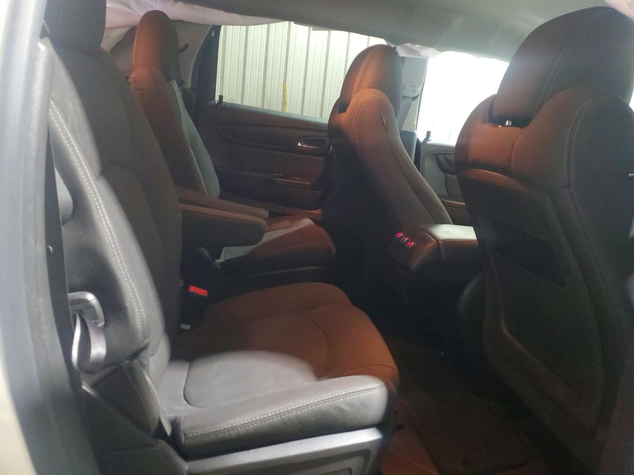 2015 Gmc Acadia Sle Белый vin: 1GKKVPKD1FJ294325
