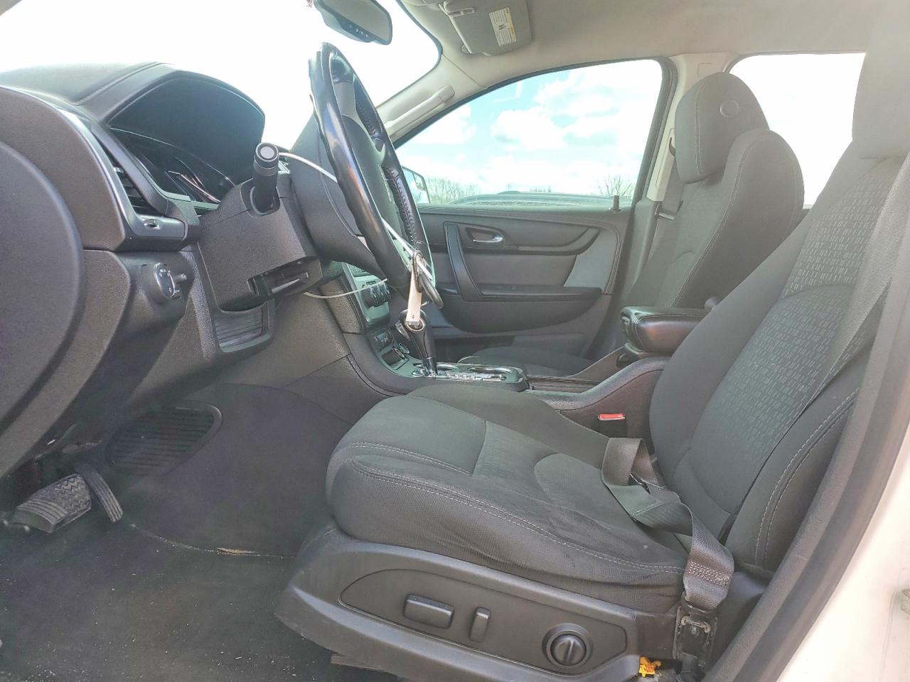2014 Gmc Acadia Sle White vin: 1GKKVPKD2EJ102389