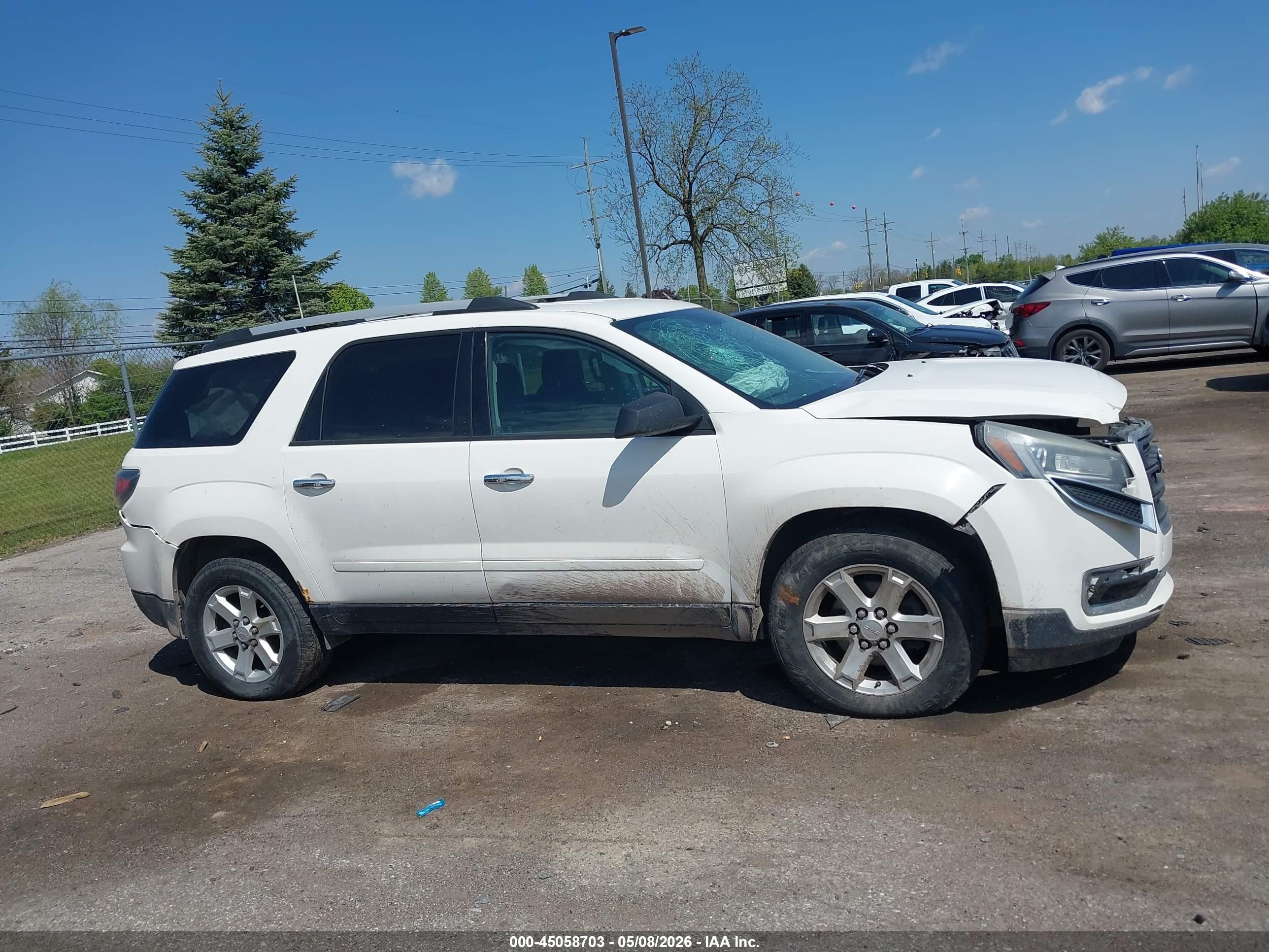2015 Gmc Acadia Sle-2 White vin: 1GKKVPKD2FJ260846