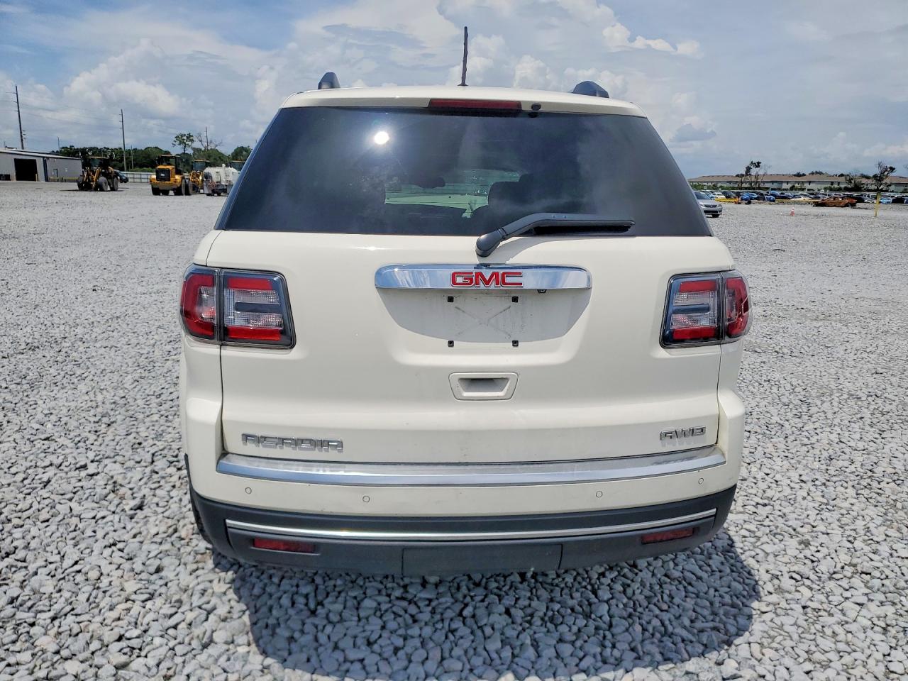 2014 Gmc Acadia Sle White vin: 1GKKVPKD3EJ244945