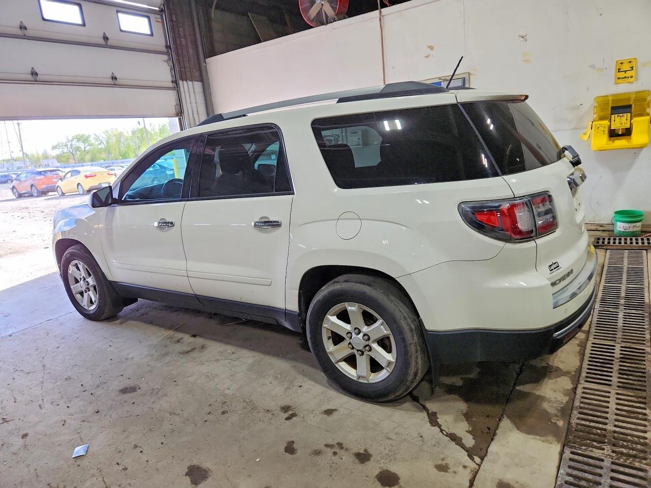 2015 Gmc Acadia Sle White vin: 1GKKVPKD5FJ247928