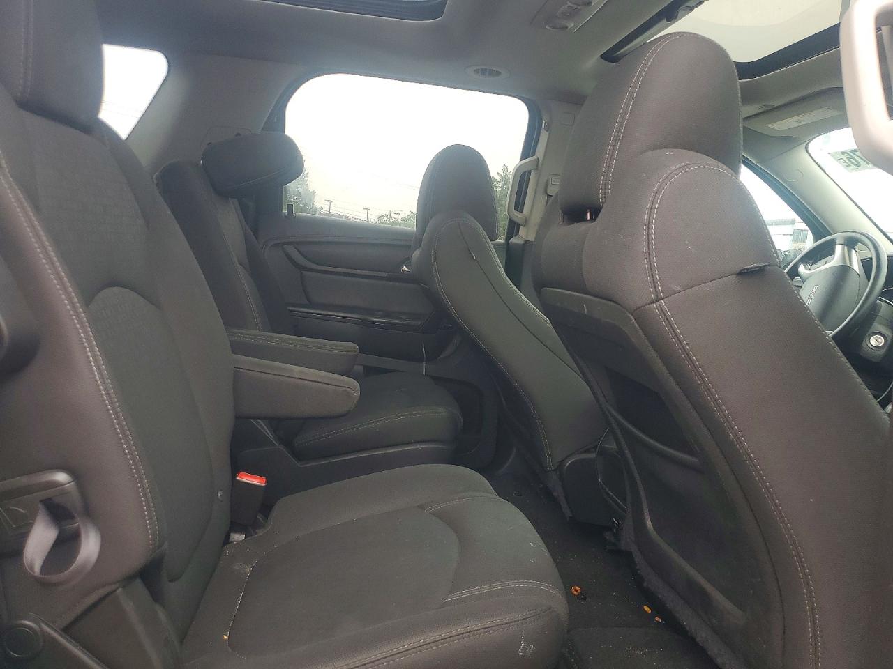 2015 Gmc Acadia Sle Серебряный vin: 1GKKVPKD5FJ345521