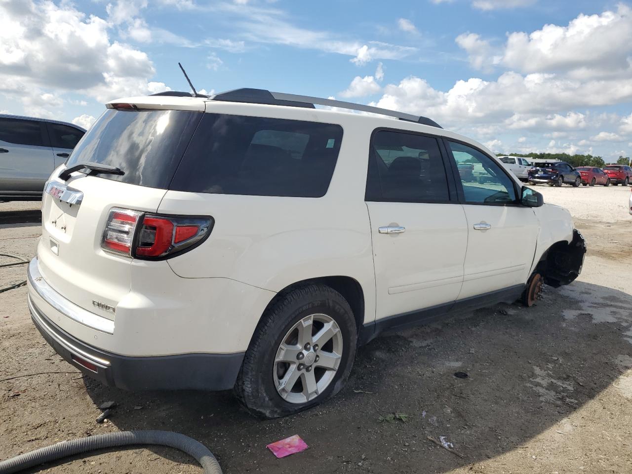 2013 Gmc Acadia Sle White vin: 1GKKVPKD6DJ146166