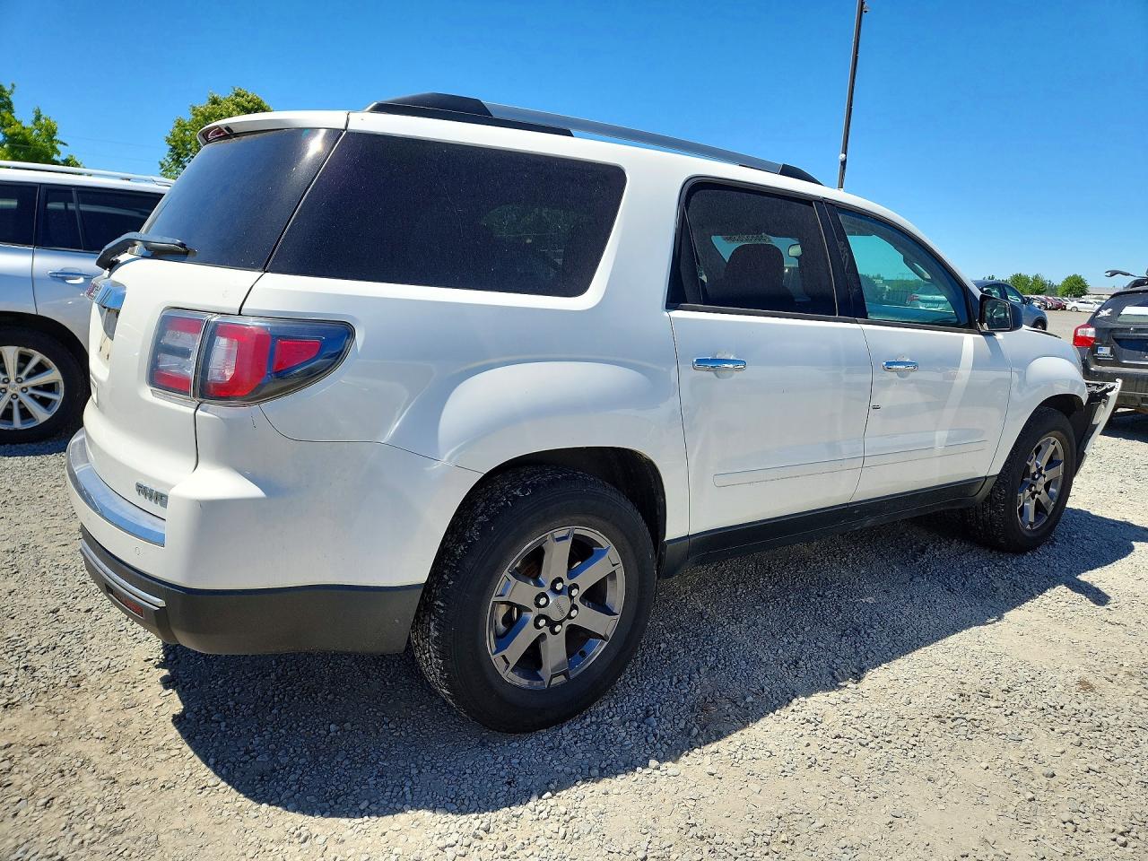 2015 Gmc Acadia Sle White vin: 1GKKVPKD8FJ288781