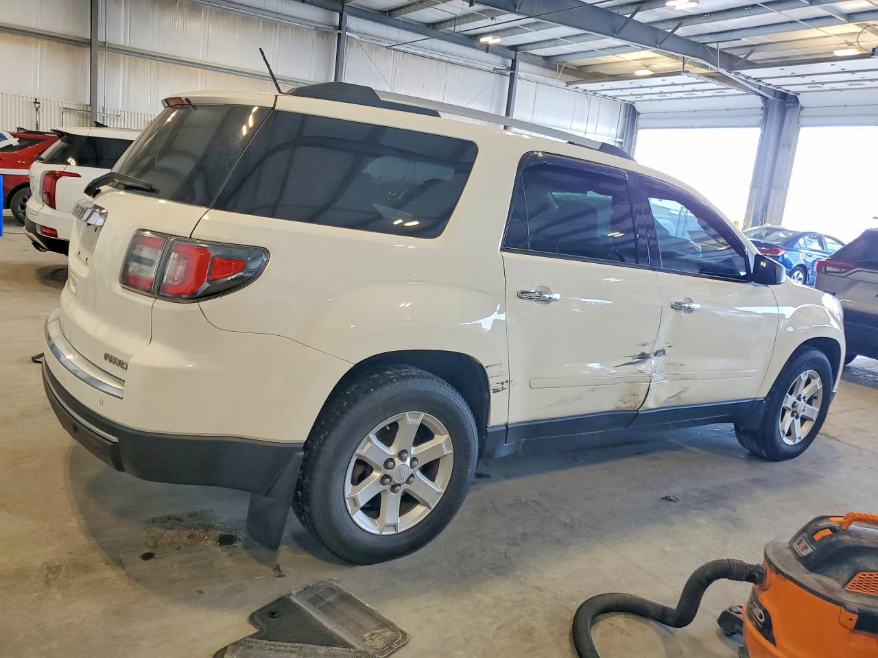 2015 Gmc Acadia Sle Белый vin: 1GKKVPKD9FJ203558