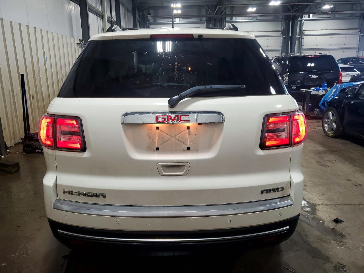 2015 Gmc Acadia Sle White vin: 1GKKVPKDXFJ246743