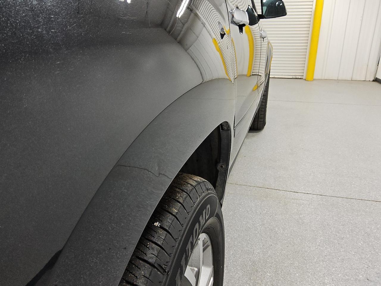 2014 Gmc Acadia Slt-1 Black vin: 1GKKVRKD0EJ245451 Damage: Right Qtr Panel, Dent(S) W/ Paint Dmg, 1 To 2 Inches