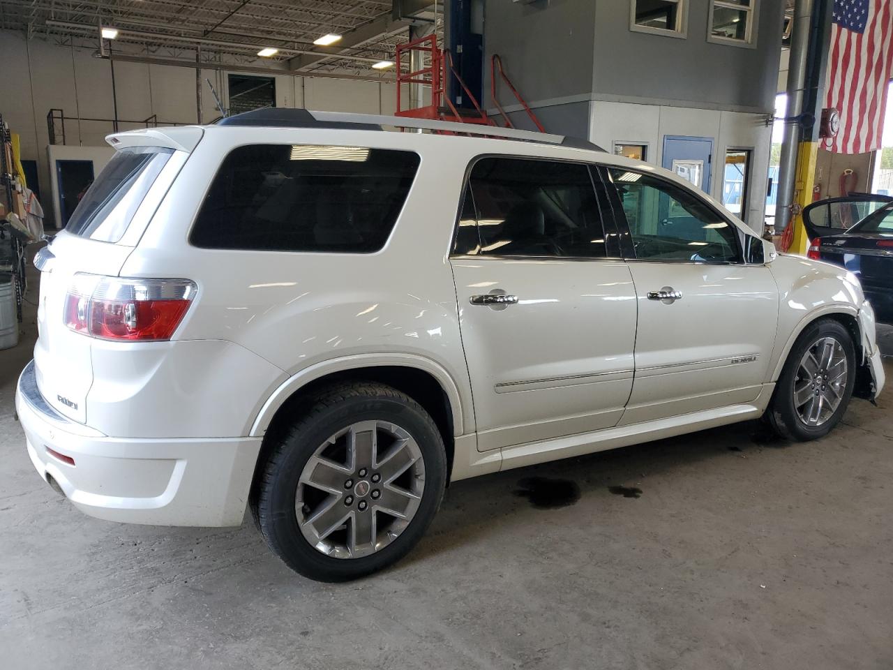 2011 Gmc Acadia Denali White vin: 1GKKVTED0BJ362001