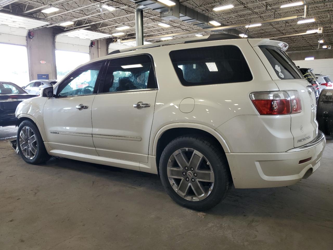 2011 Gmc Acadia Denali White vin: 1GKKVTED0BJ362001