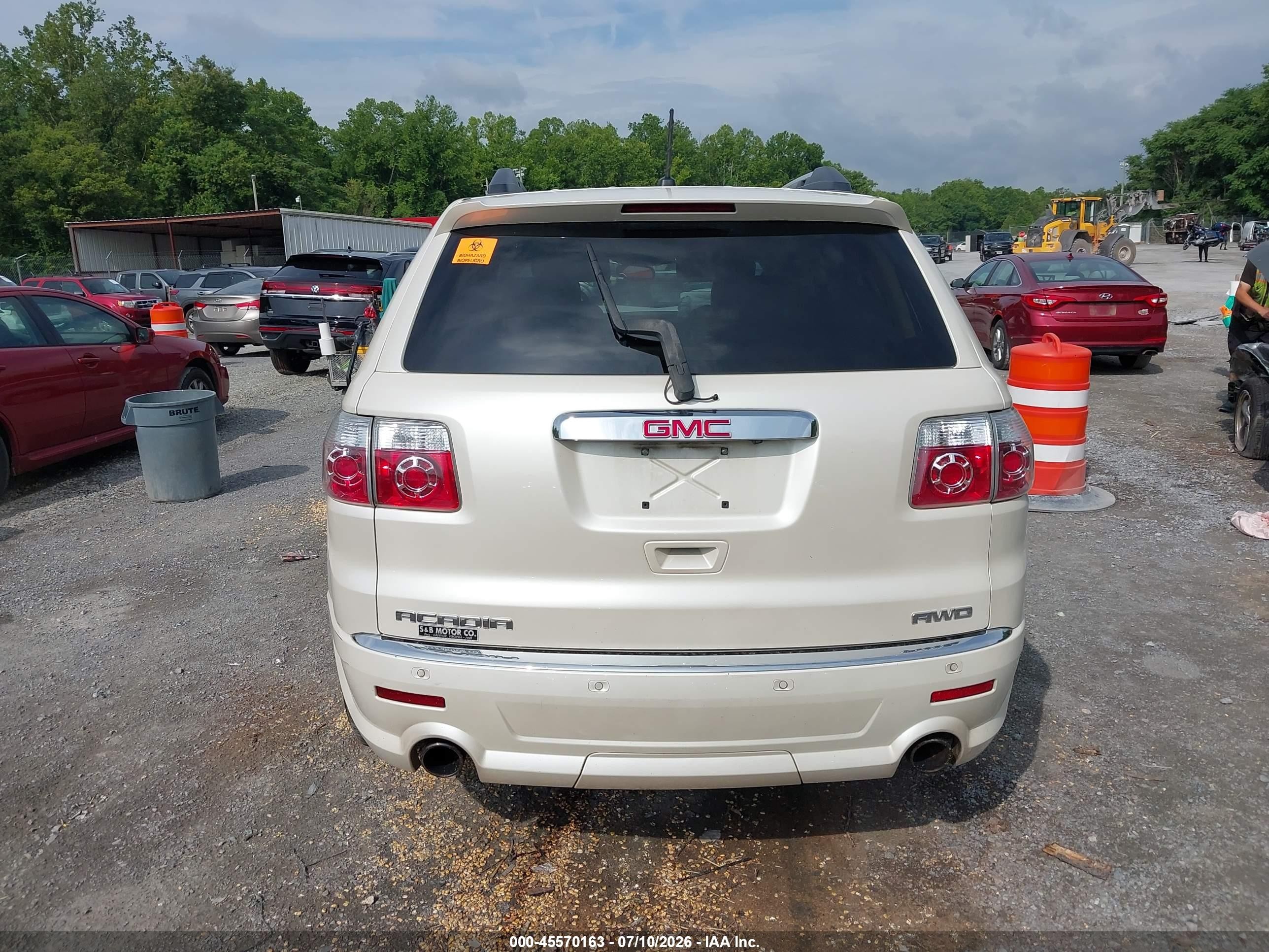 2011 Gmc Acadia Denali White vin: 1GKKVTED3BJ394375