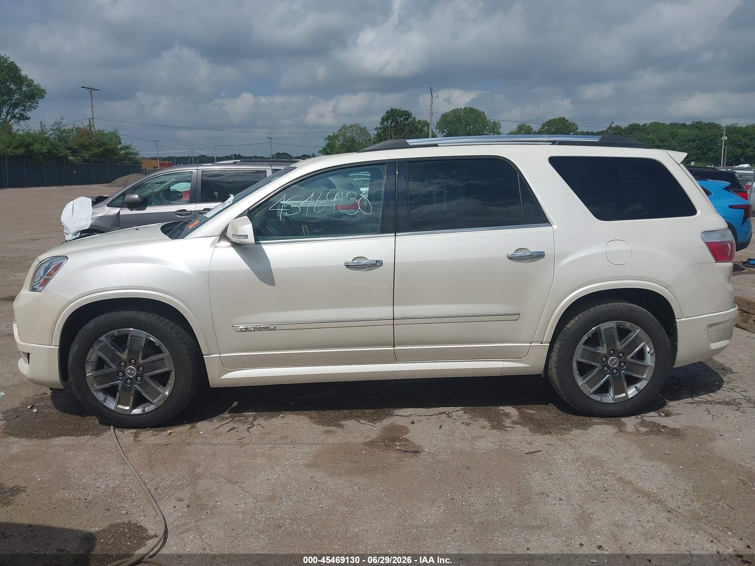 2012 Gmc Acadia Denali White vin: 1GKKVTED5CJ276992