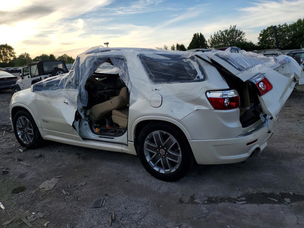 2012 Gmc Acadia Denali White vin: 1GKKVTED6CJ389981