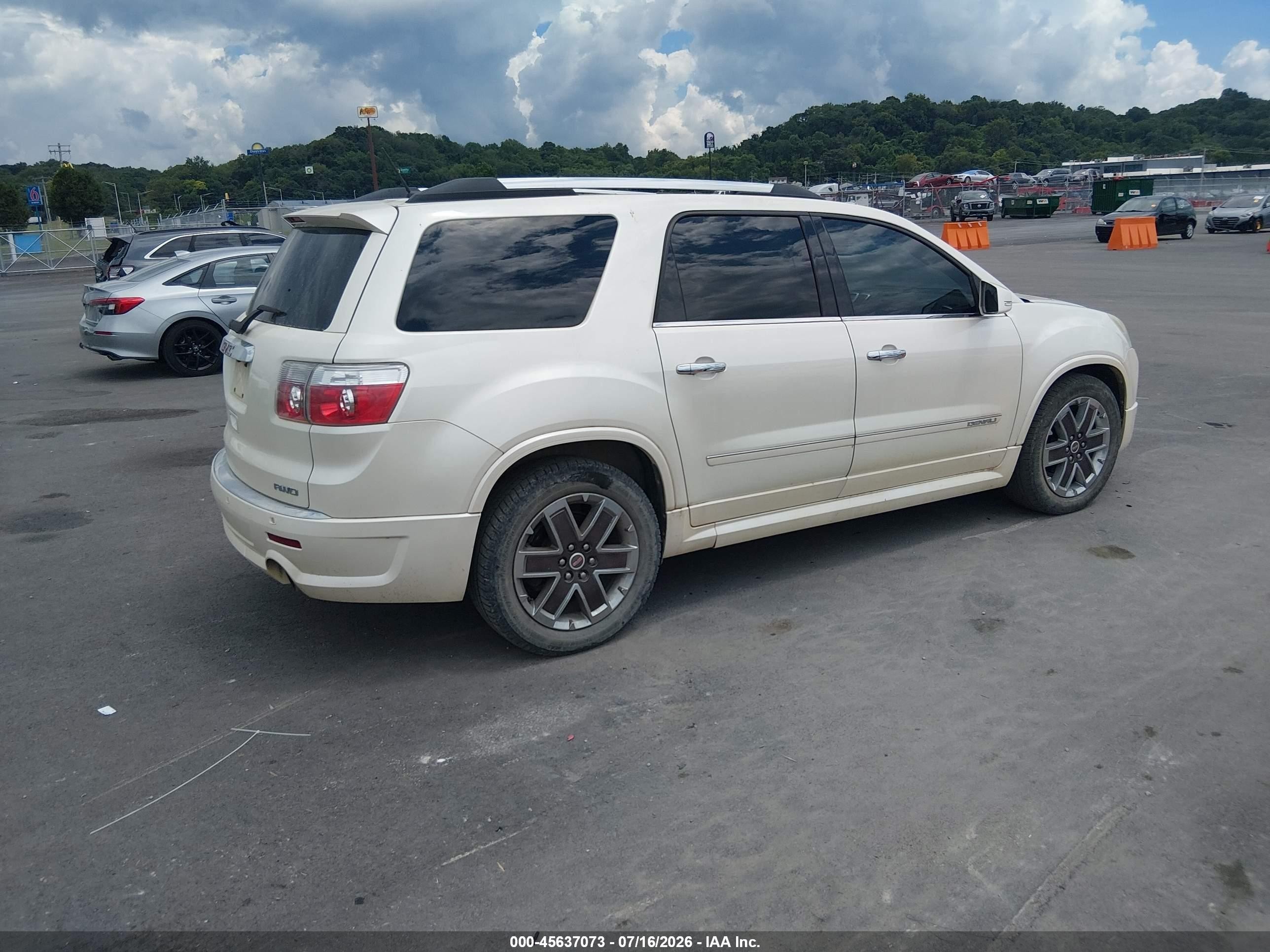 2012 Gmc Acadia Denali Cream vin: 1GKKVTED6CJ394615