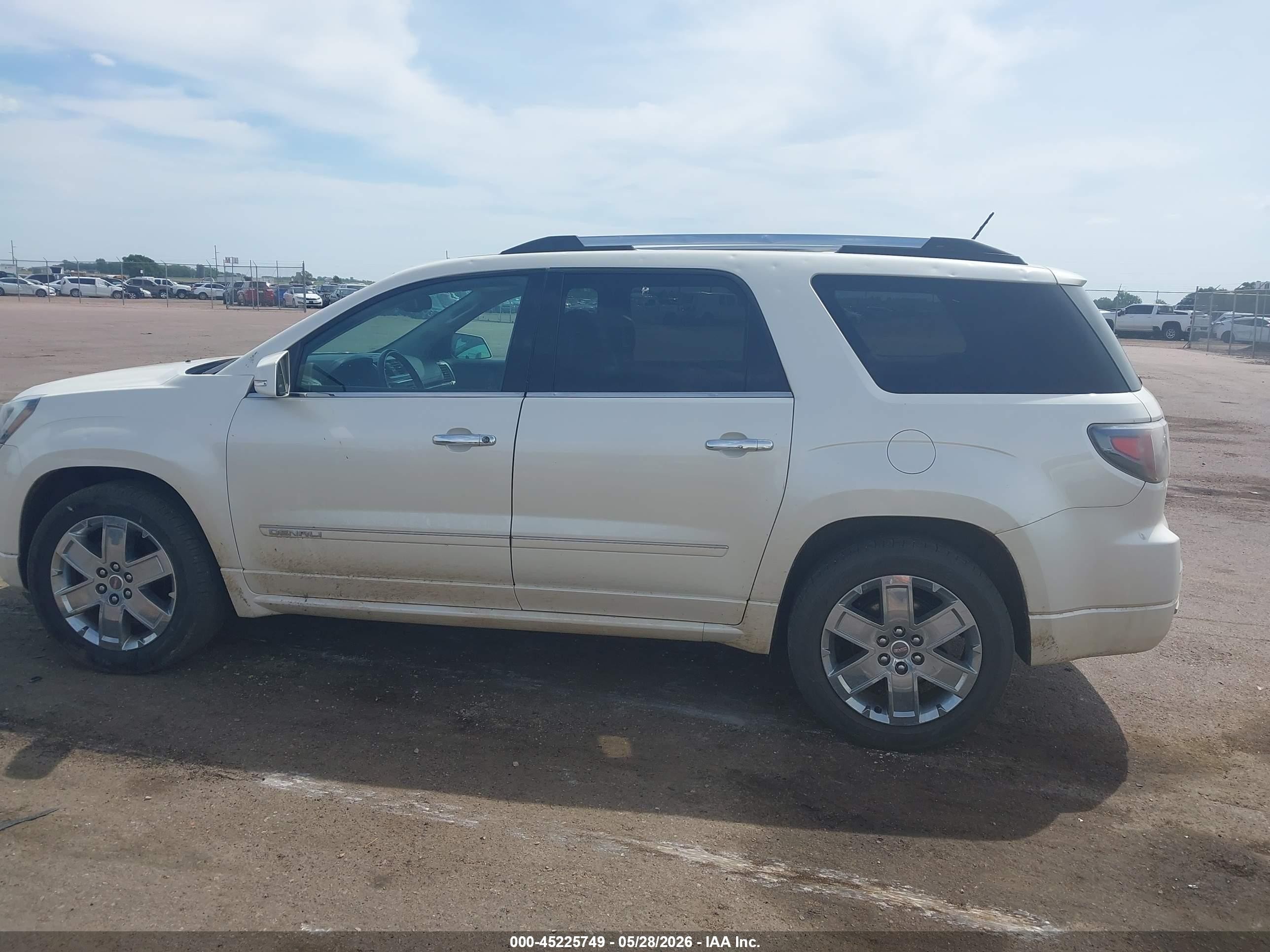 2014 Gmc Acadia Denali White vin: 1GKKVTKD0EJ202189
