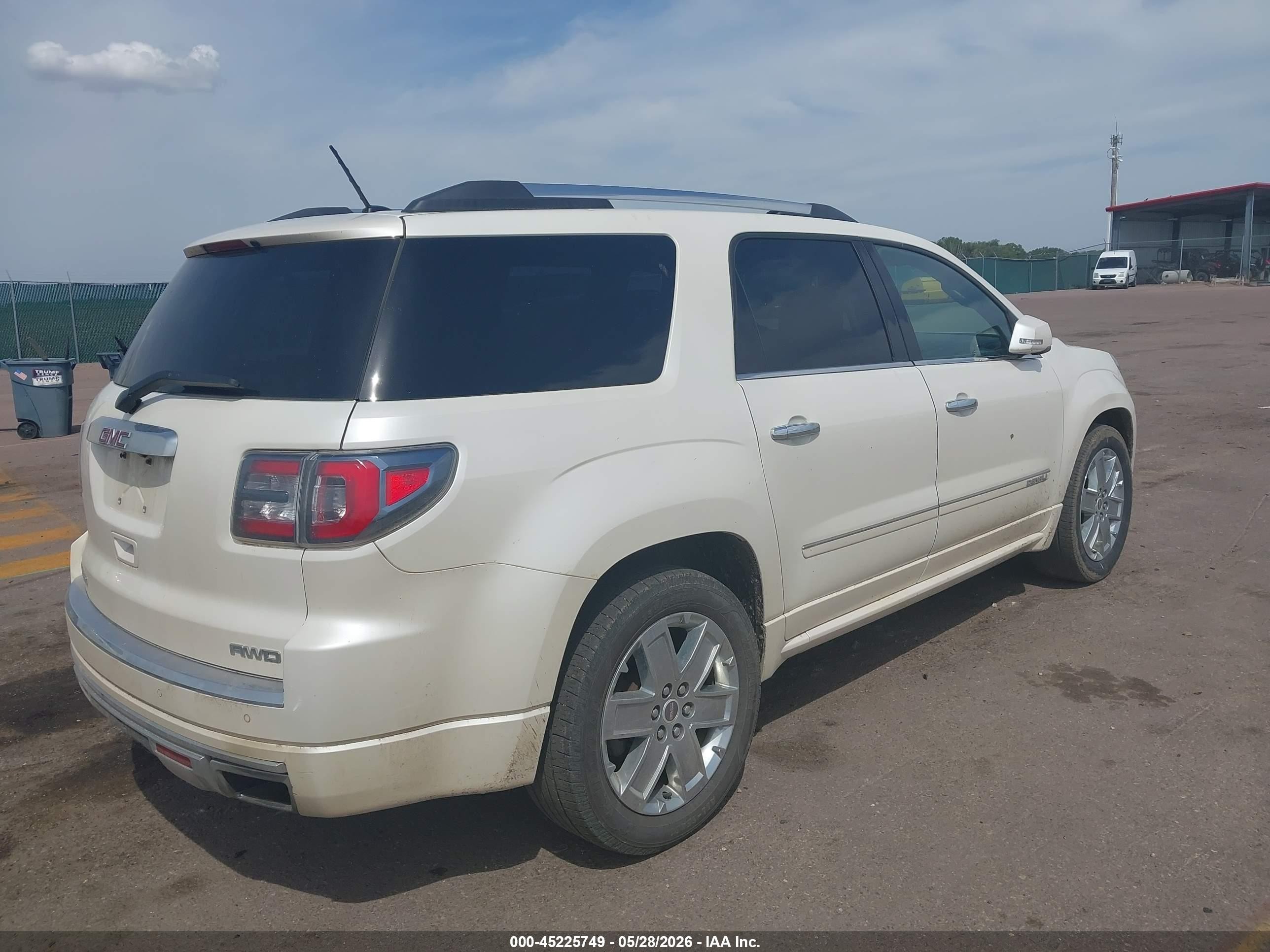 2014 Gmc Acadia Denali White vin: 1GKKVTKD0EJ202189