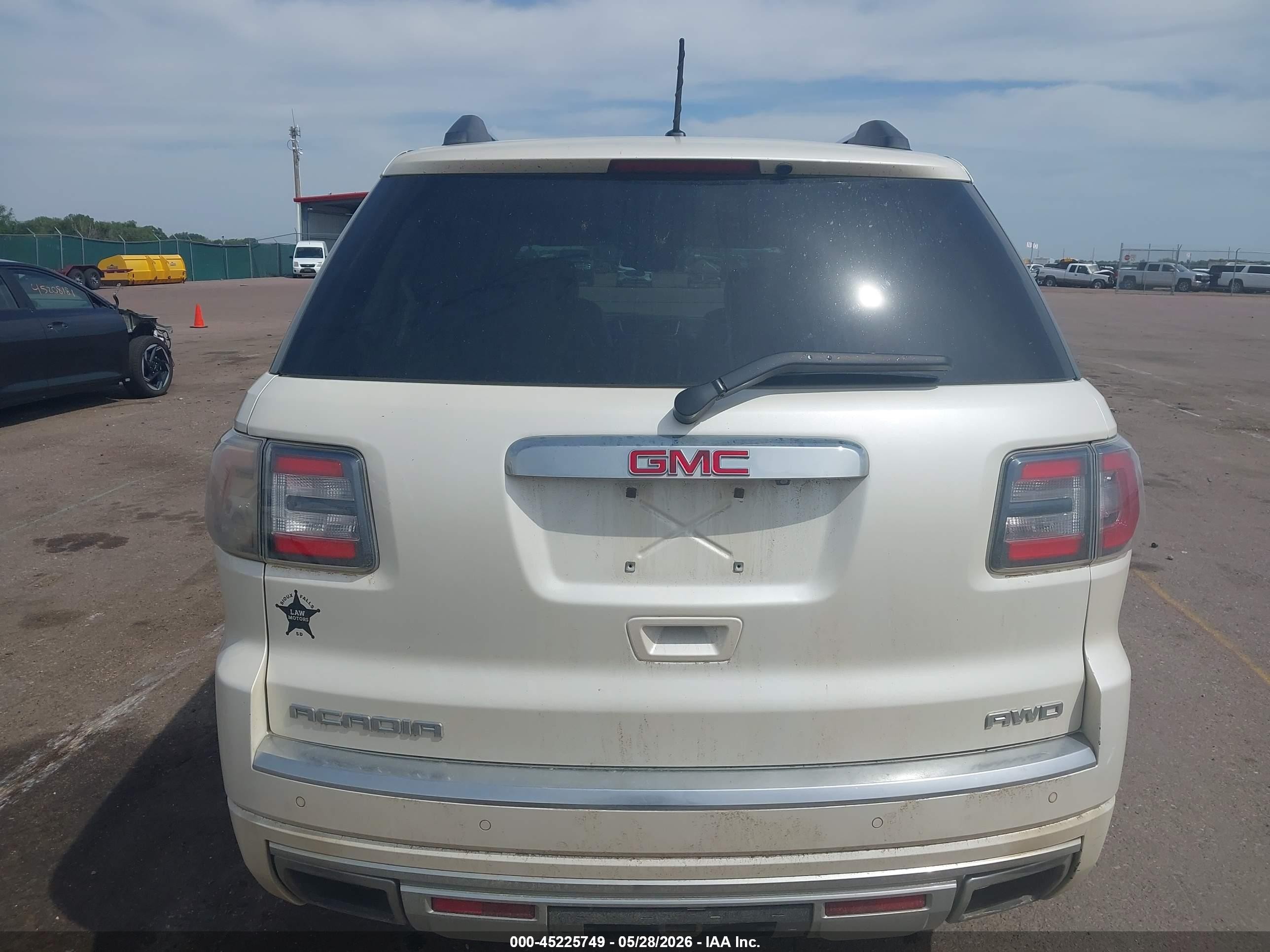 2014 Gmc Acadia Denali White vin: 1GKKVTKD0EJ202189