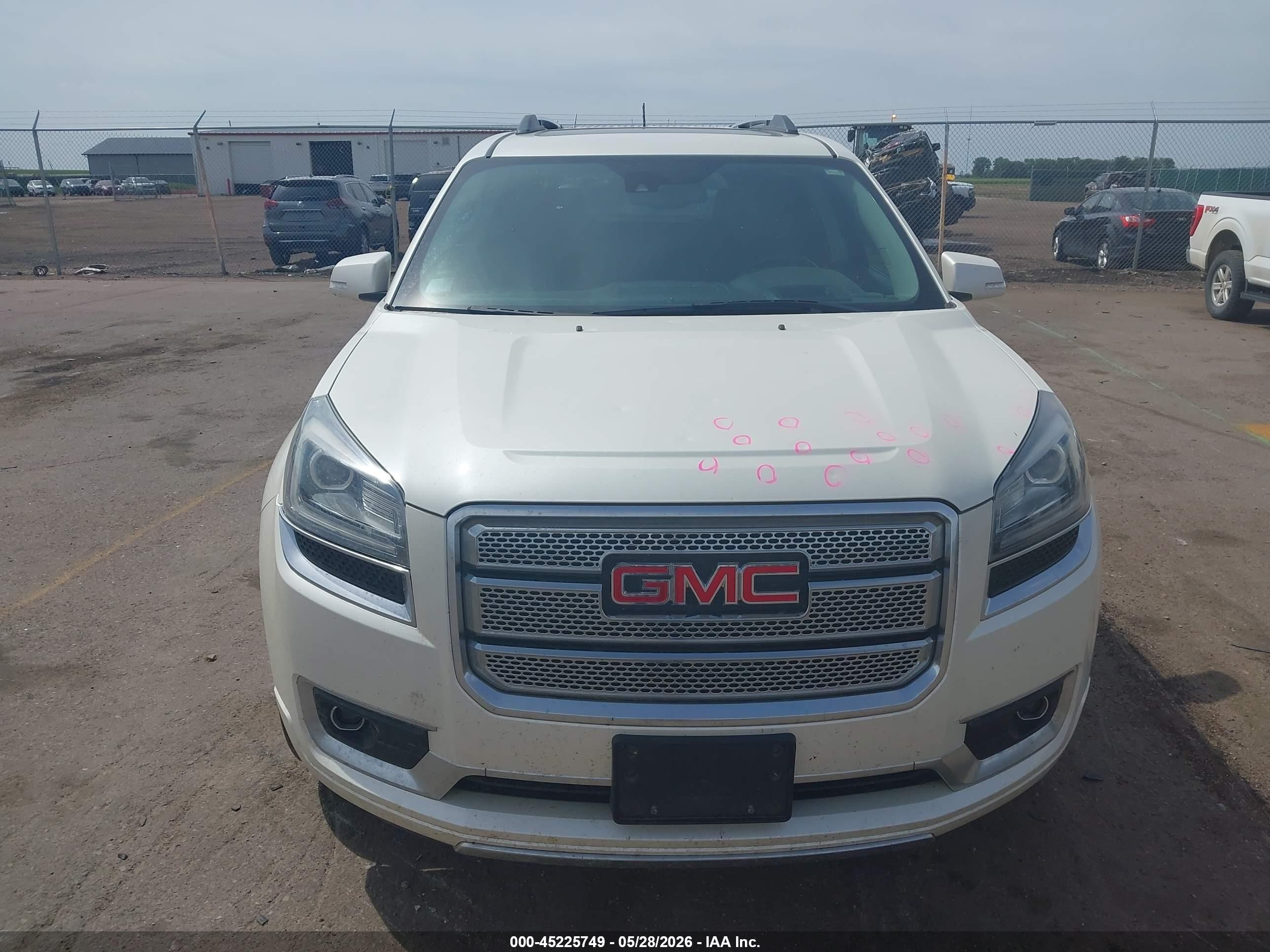 2014 Gmc Acadia Denali White vin: 1GKKVTKD0EJ202189