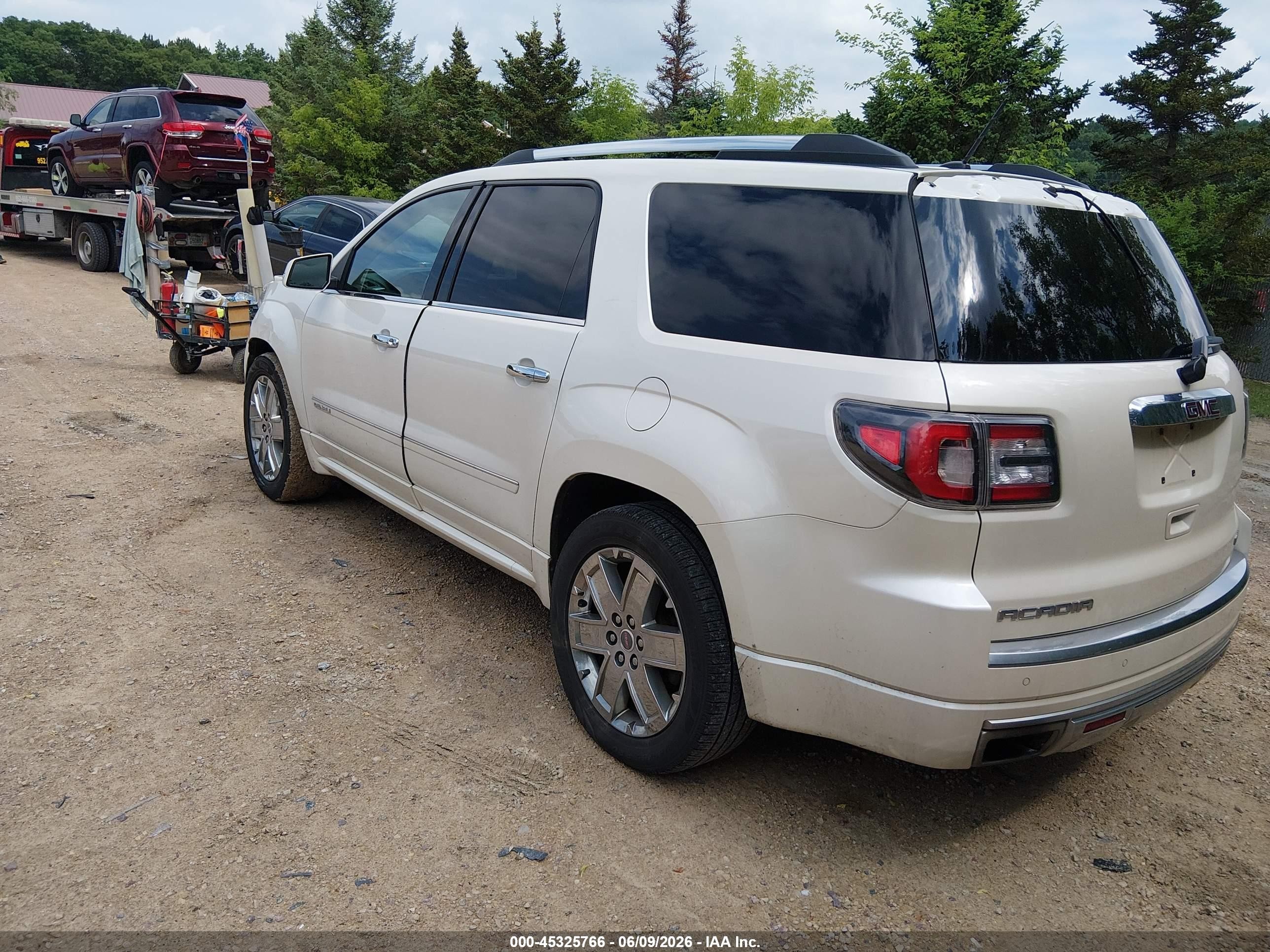 2014 Gmc Acadia Denali White vin: 1GKKVTKD0EJ356742