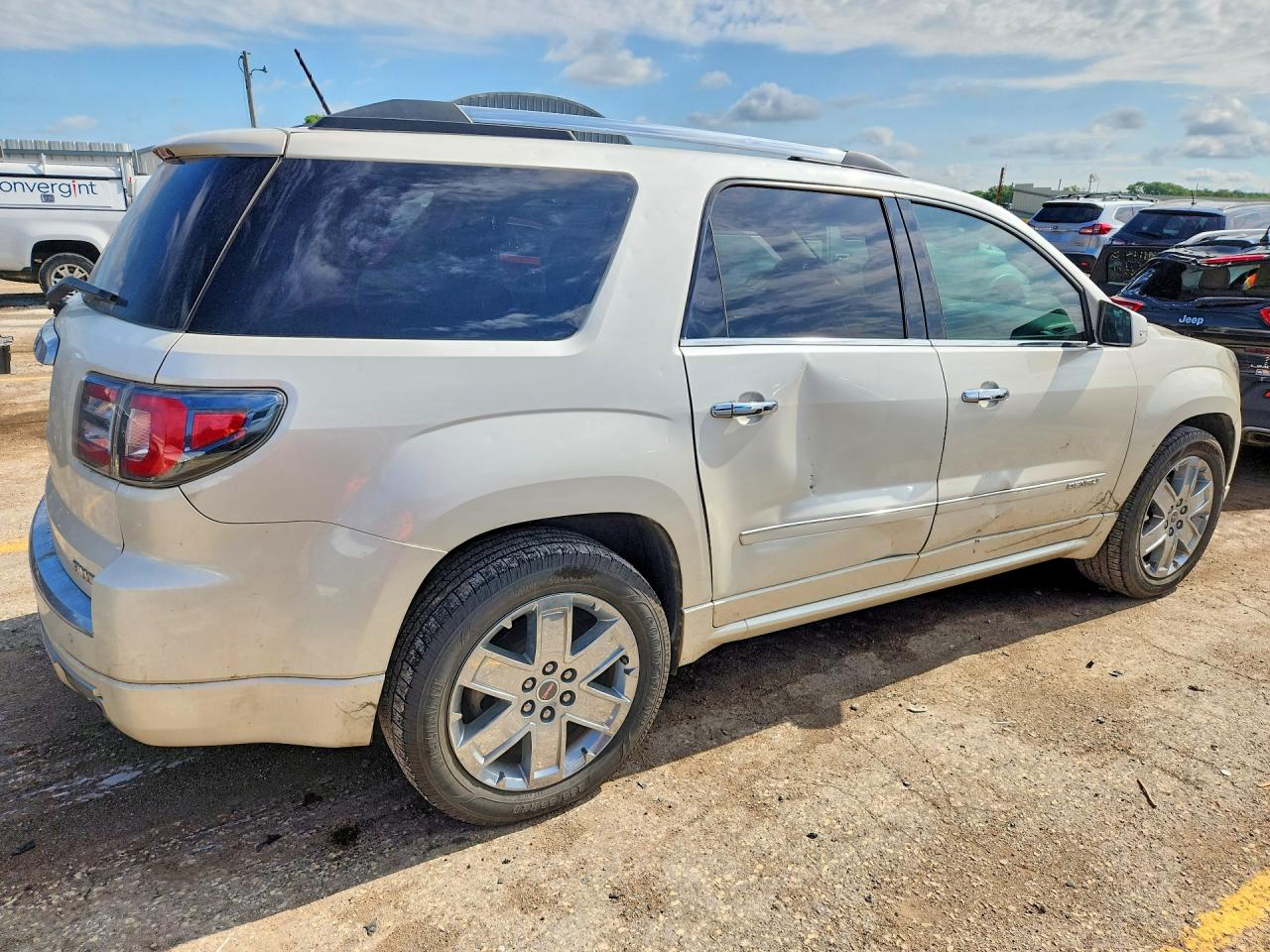 2015 Gmc Acadia Denali White vin: 1GKKVTKD0FJ260577