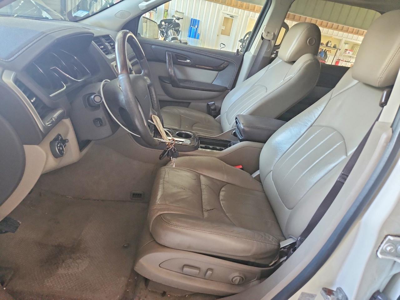 2015 Gmc Acadia Denali White vin: 1GKKVTKD1FJ221898