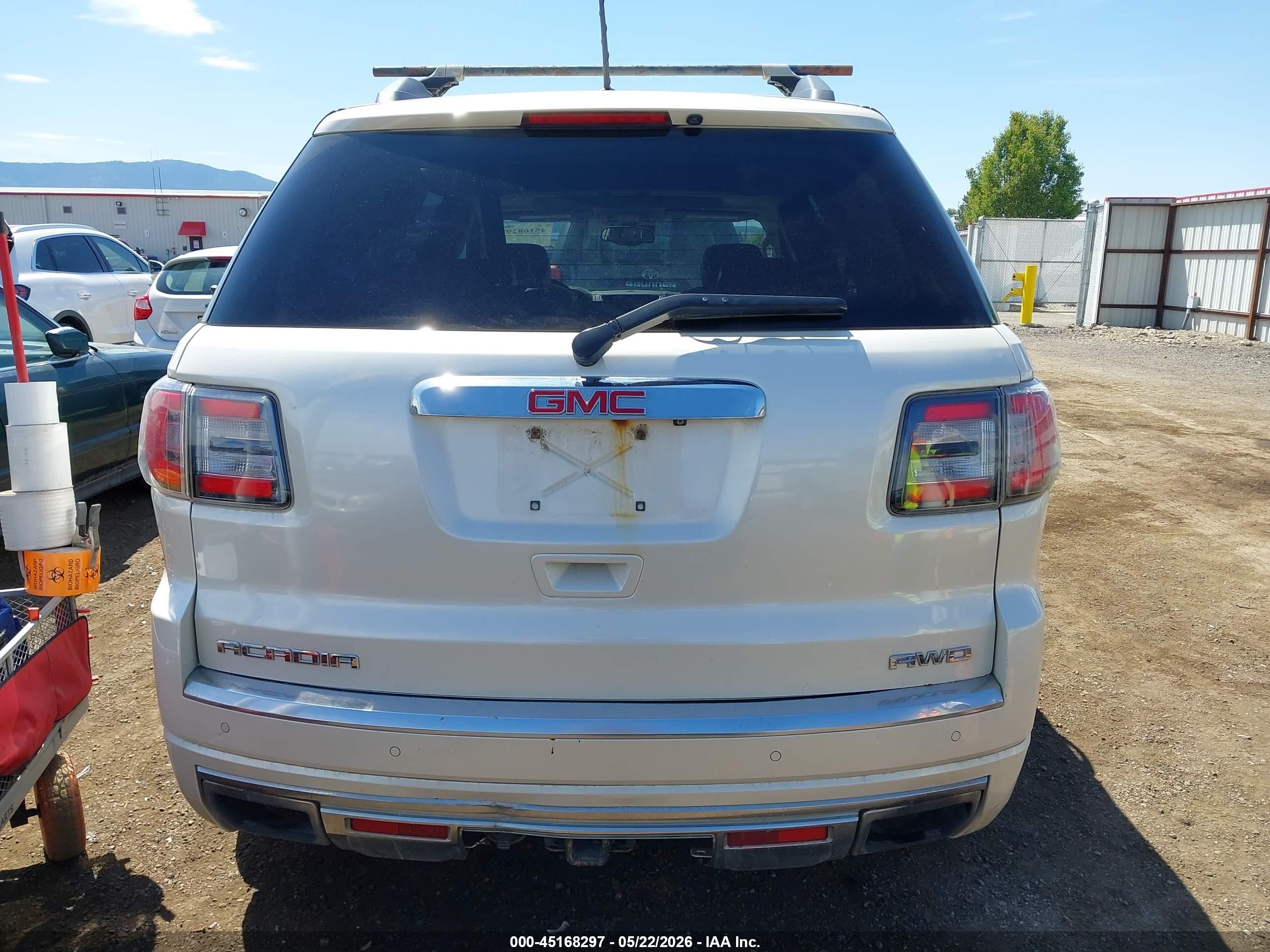 2015 Gmc Acadia Denali White vin: 1GKKVTKD2FJ197904