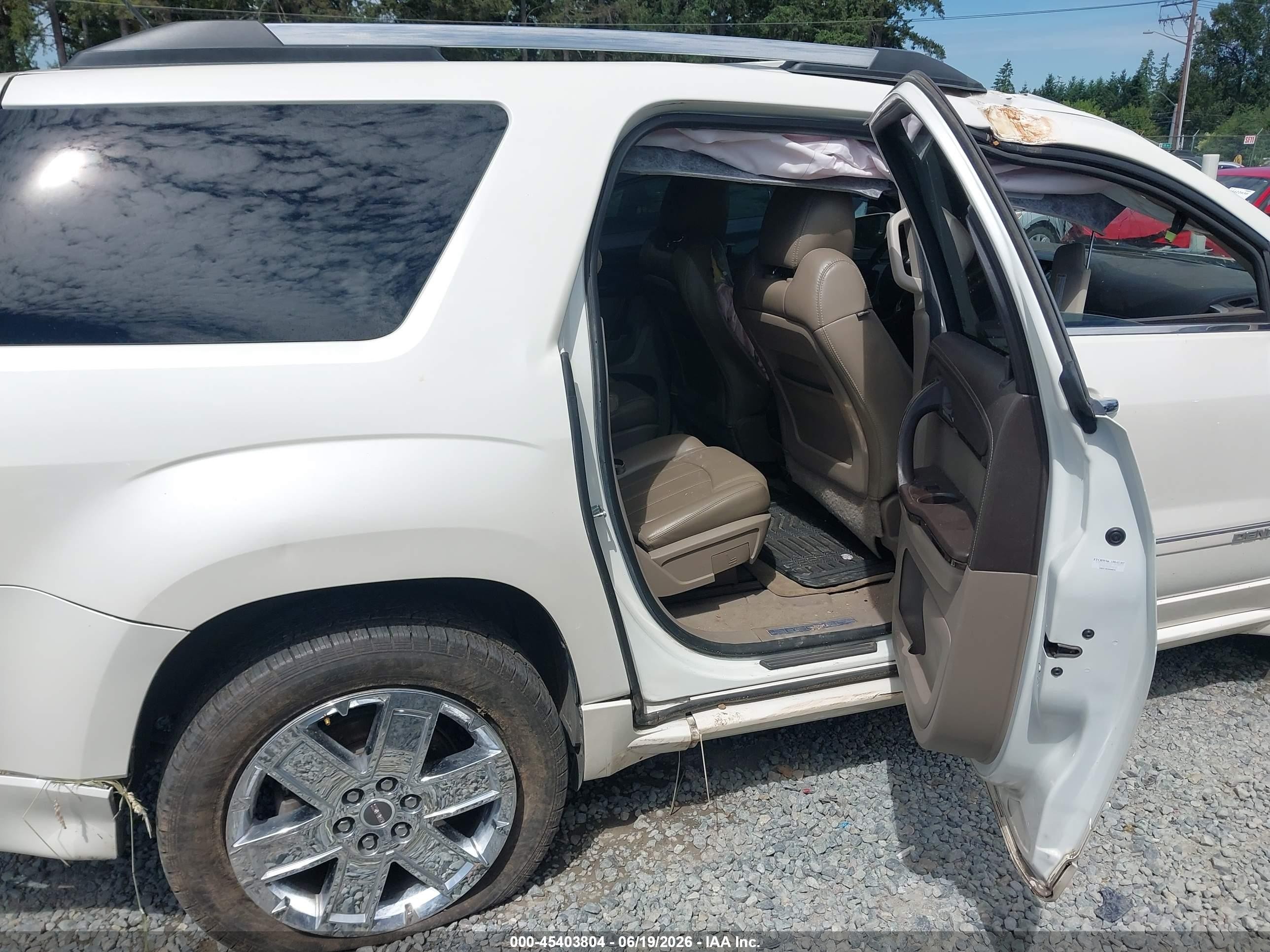 2015 Gmc Acadia Denali White vin: 1GKKVTKD2FJ240749