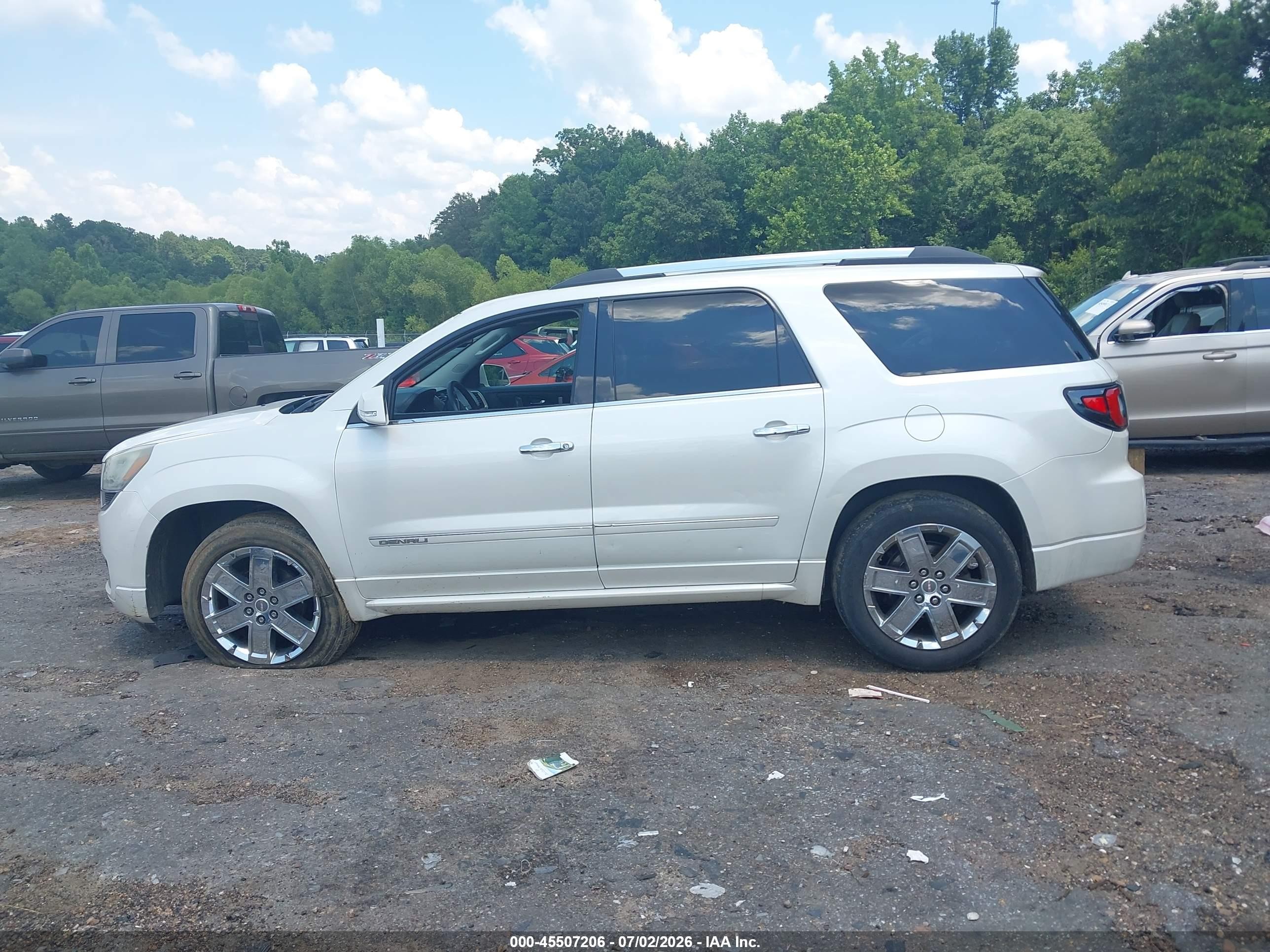 2013 Gmc Acadia Denali White vin: 1GKKVTKD3DJ180915