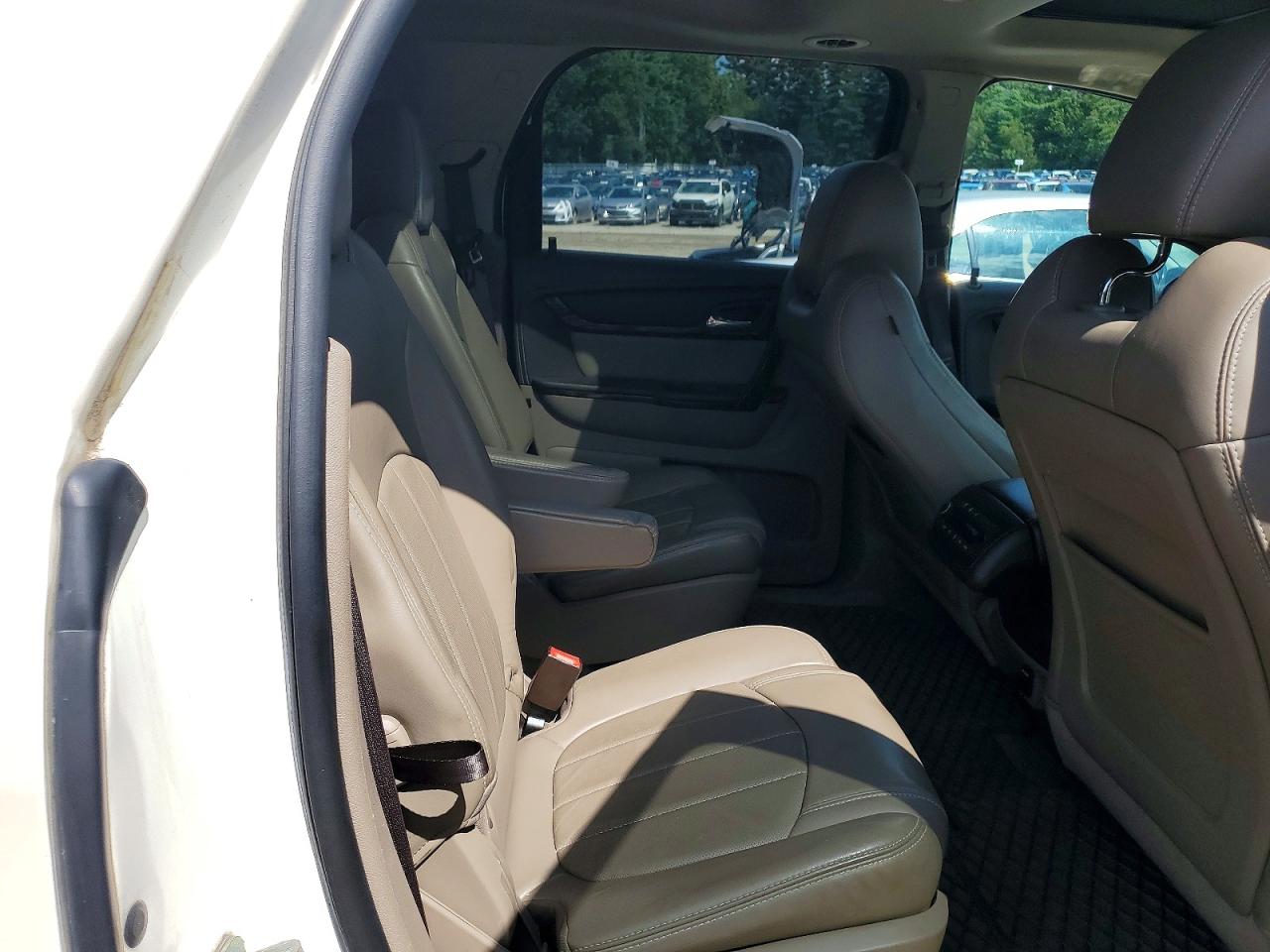 2014 Gmc Acadia Denali White vin: 1GKKVTKD3EJ266775