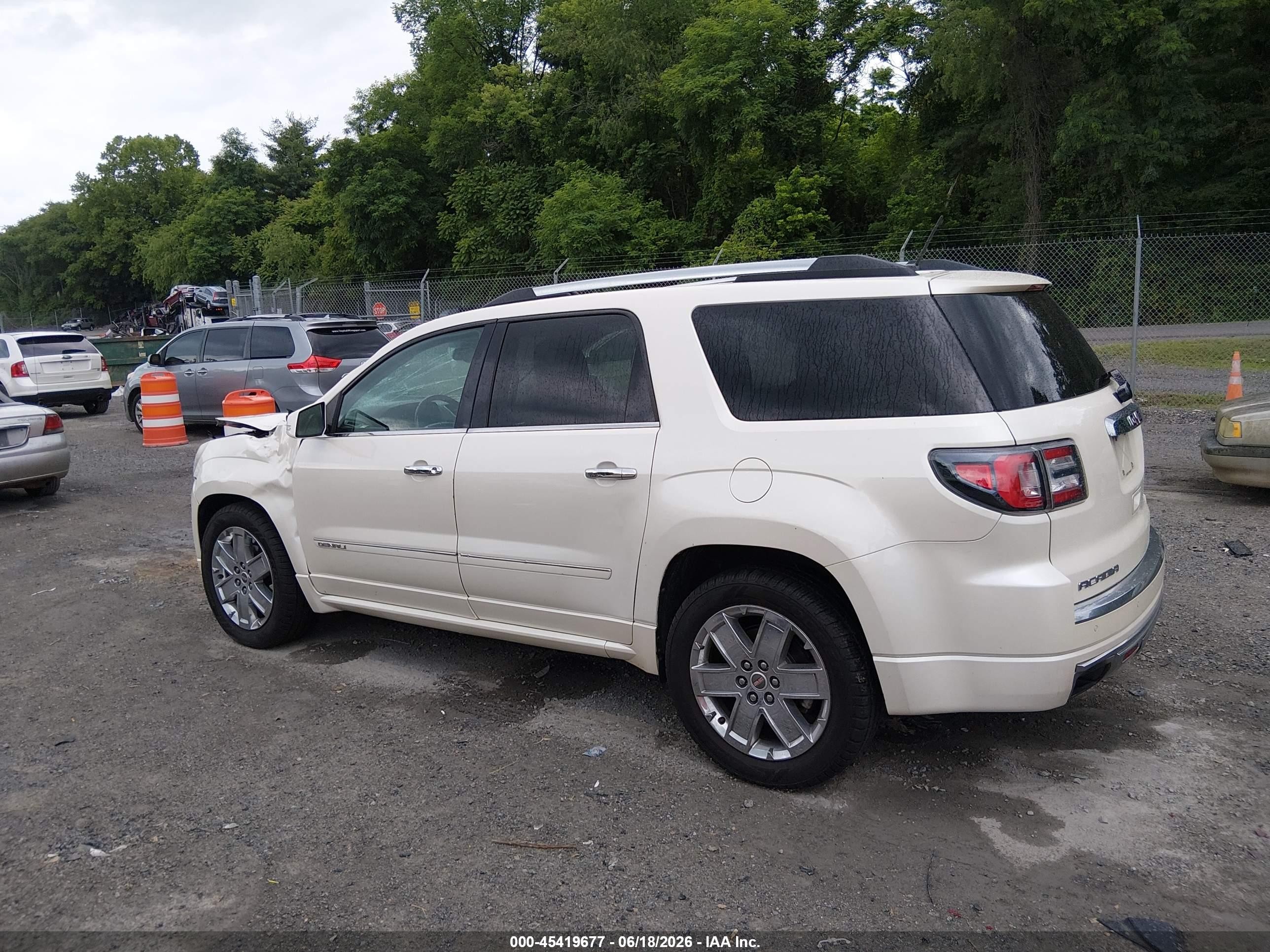 2015 Gmc Acadia Denali White vin: 1GKKVTKD3FJ129756