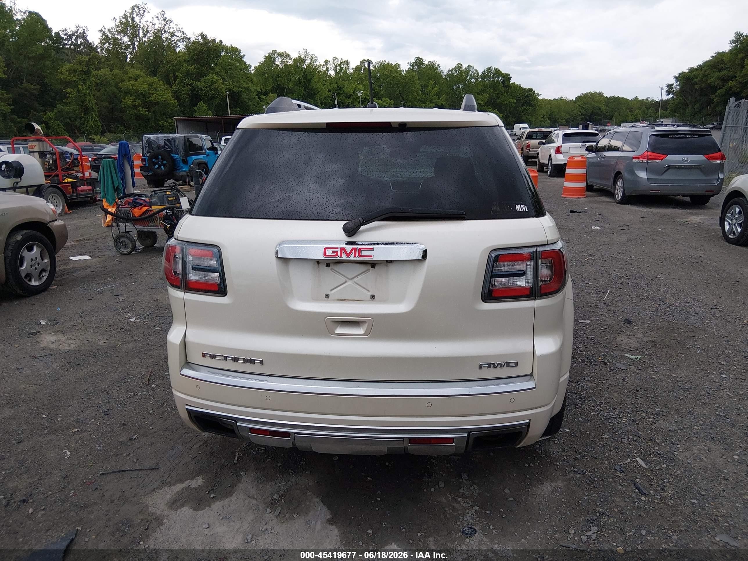 2015 Gmc Acadia Denali White vin: 1GKKVTKD3FJ129756
