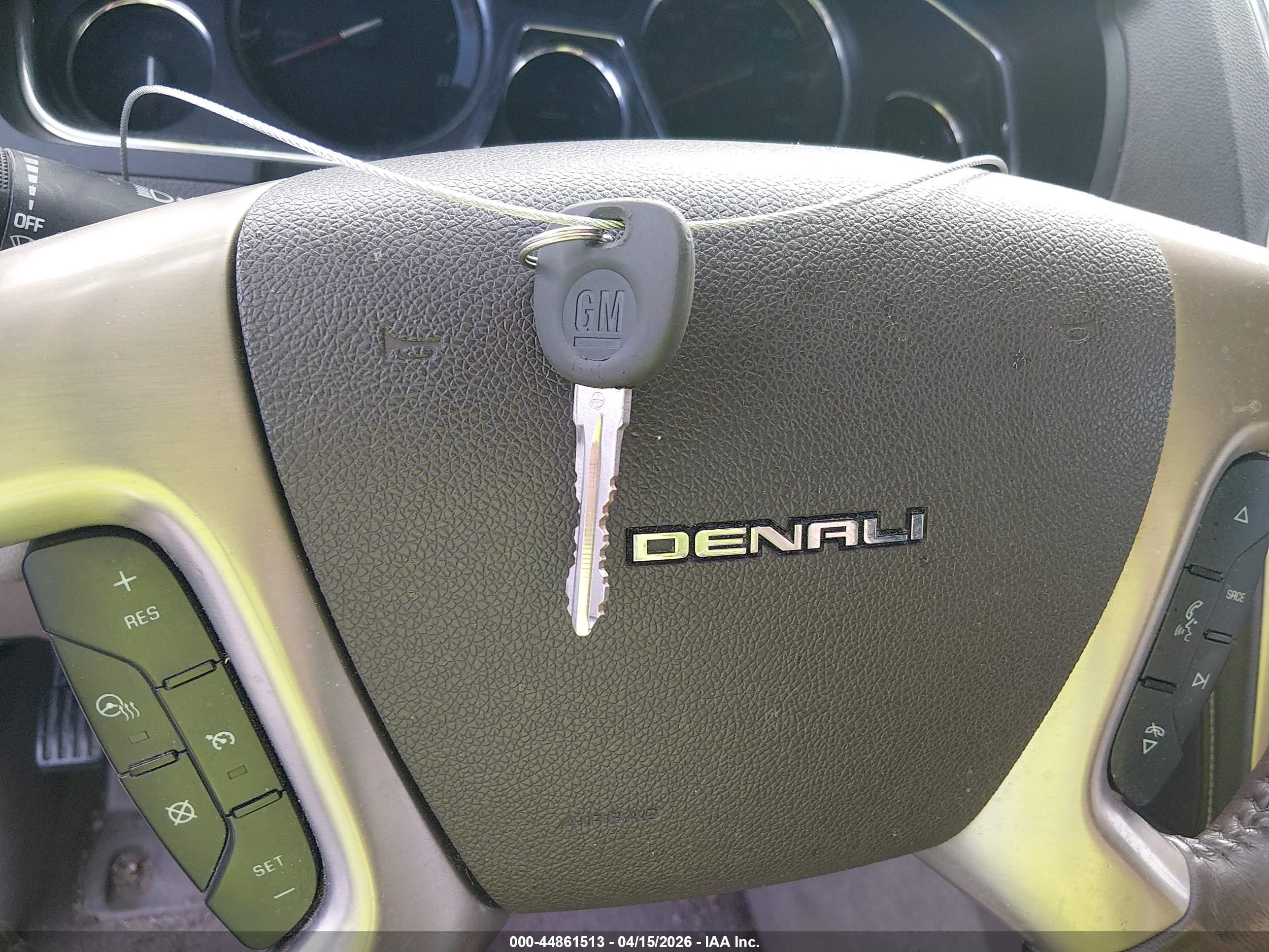 2015 Gmc Acadia Denali White vin: 1GKKVTKD4FJ180201