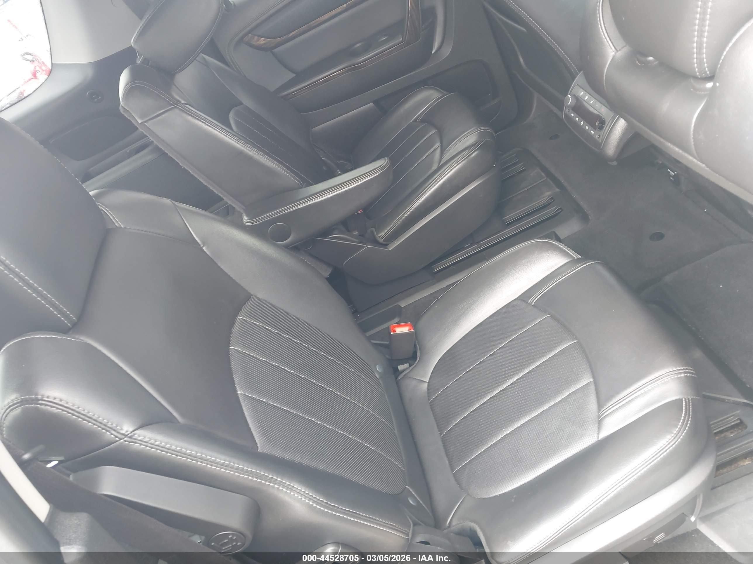 2015 Gmc Acadia Denali Silver vin: 1GKKVTKD6FJ340742
