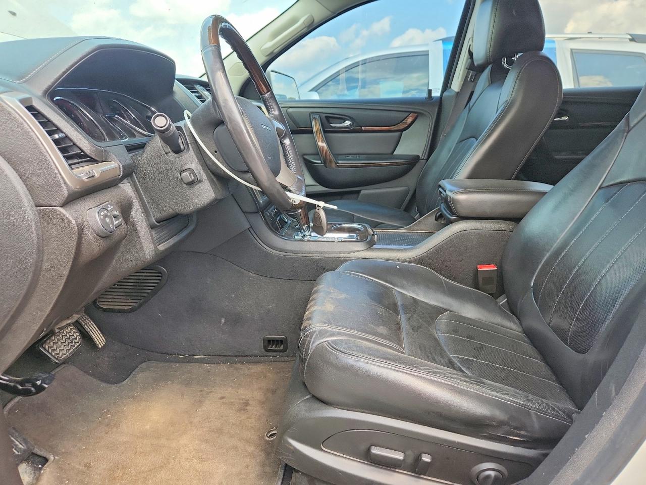 2015 Gmc Acadia Denali Cream vin: 1GKKVTKDXFJ265379