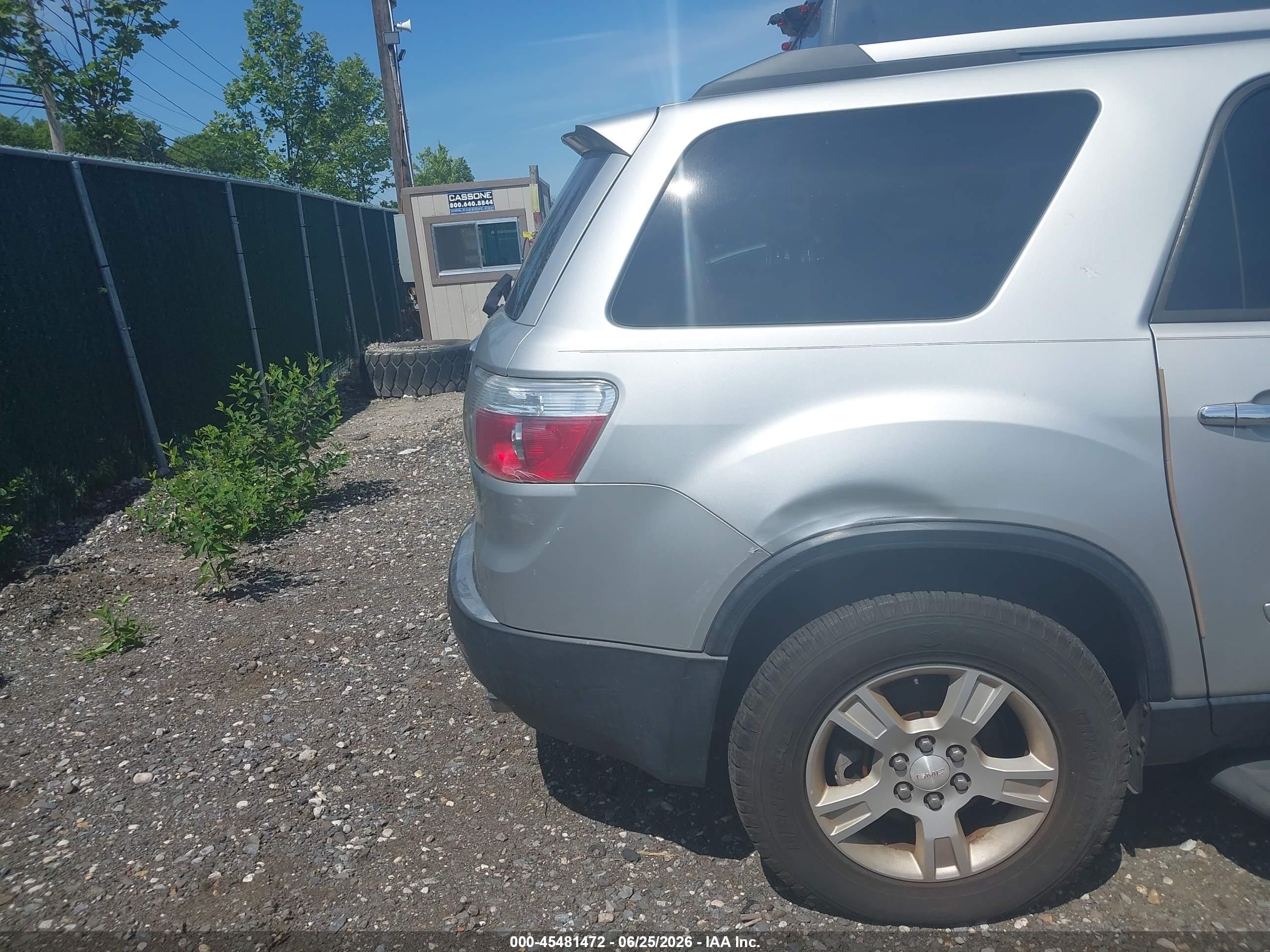 2010 Gmc Acadia Sle Silver vin: 1GKLRLED1AJ111298