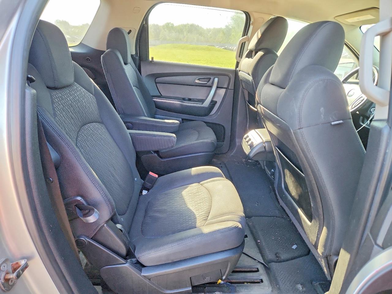 2010 Gmc Acadia Sle Silver vin: 1GKLRLED7AJ102587