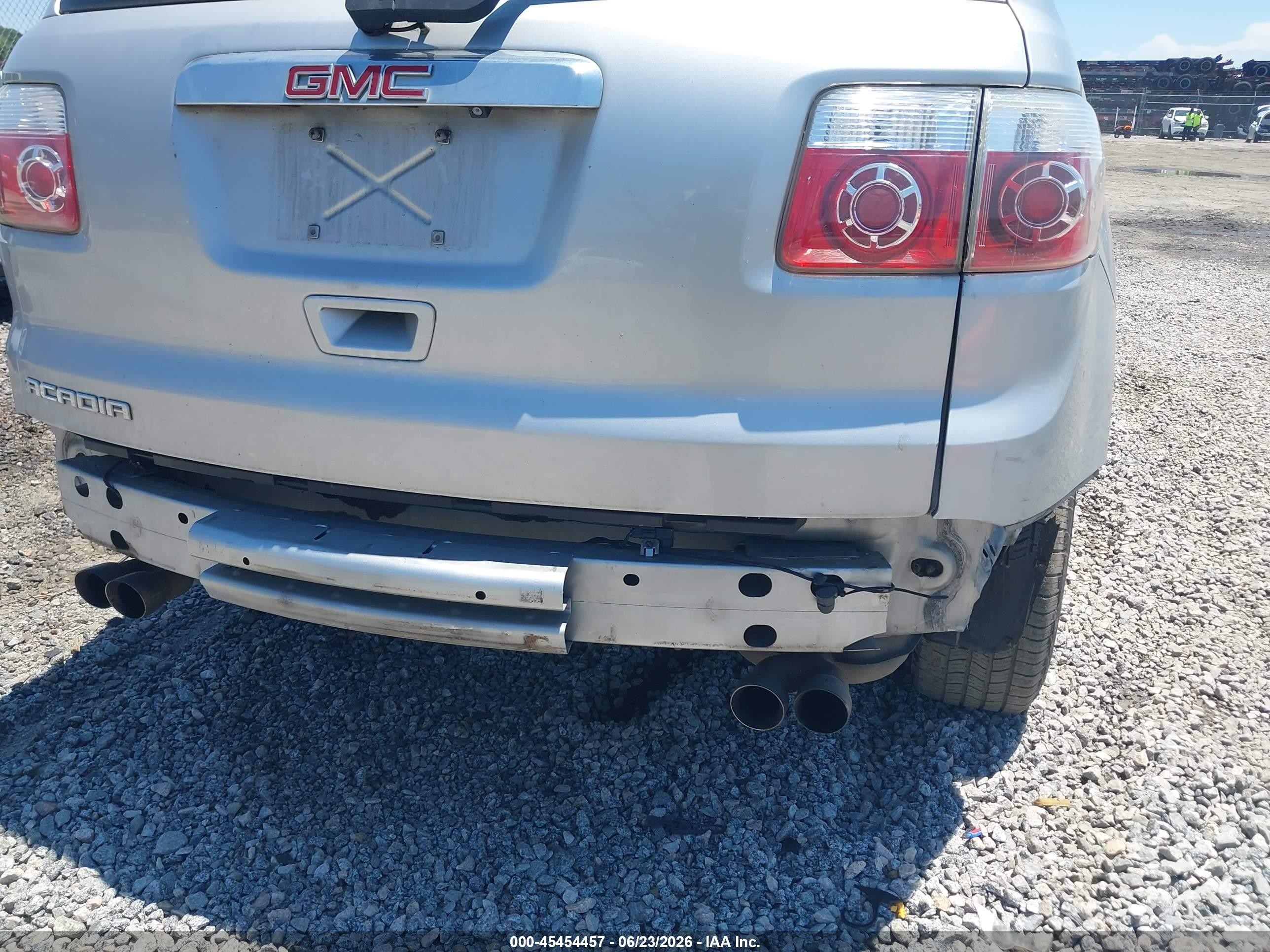 2010 Gmc Acadia Sle Silver vin: 1GKLRLEDXAJ188333