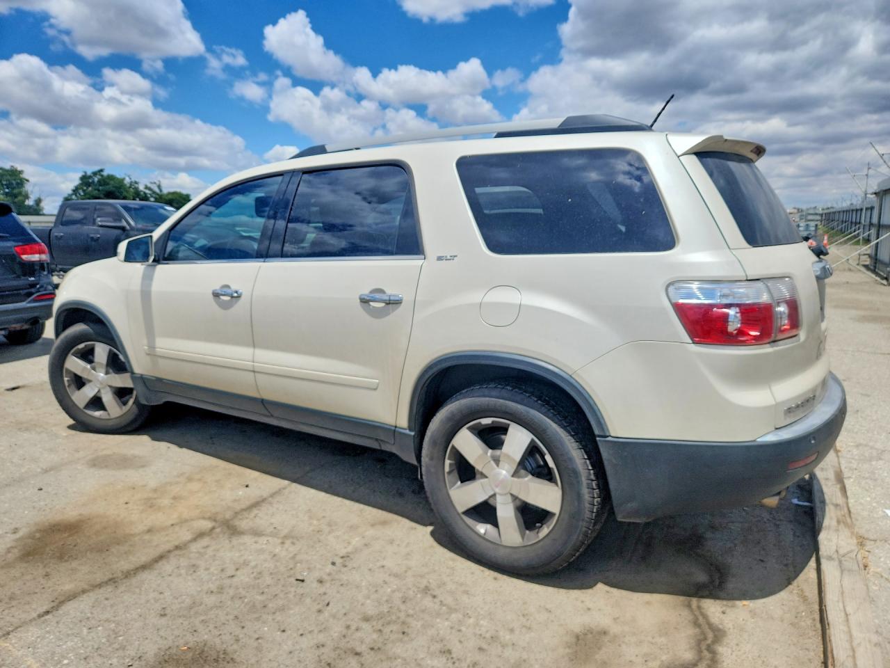 2010 Gmc Acadia Slt-1 White vin: 1GKLRMED7AJ214943