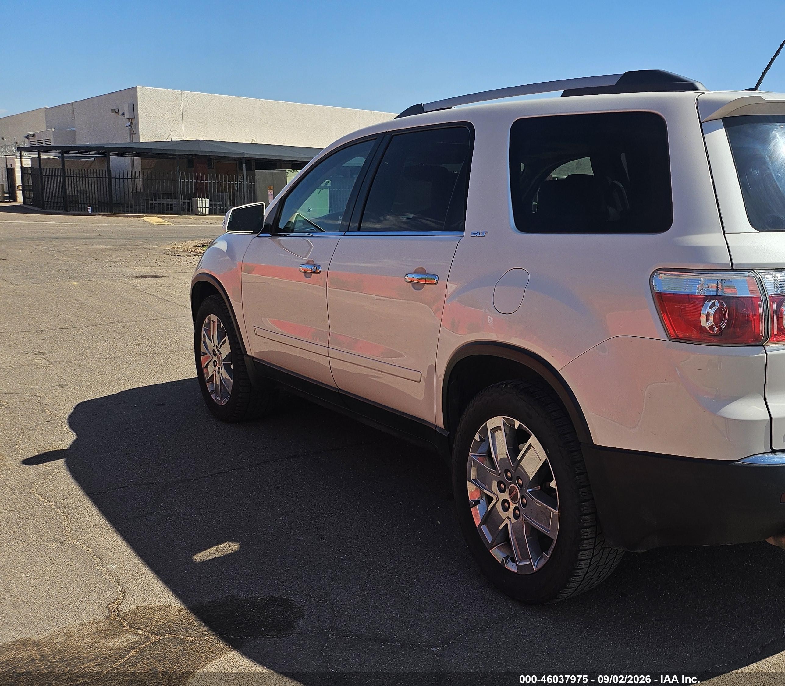 2010 Gmc Acadia Slt-2 White vin: 1GKLRNED4AJ153427