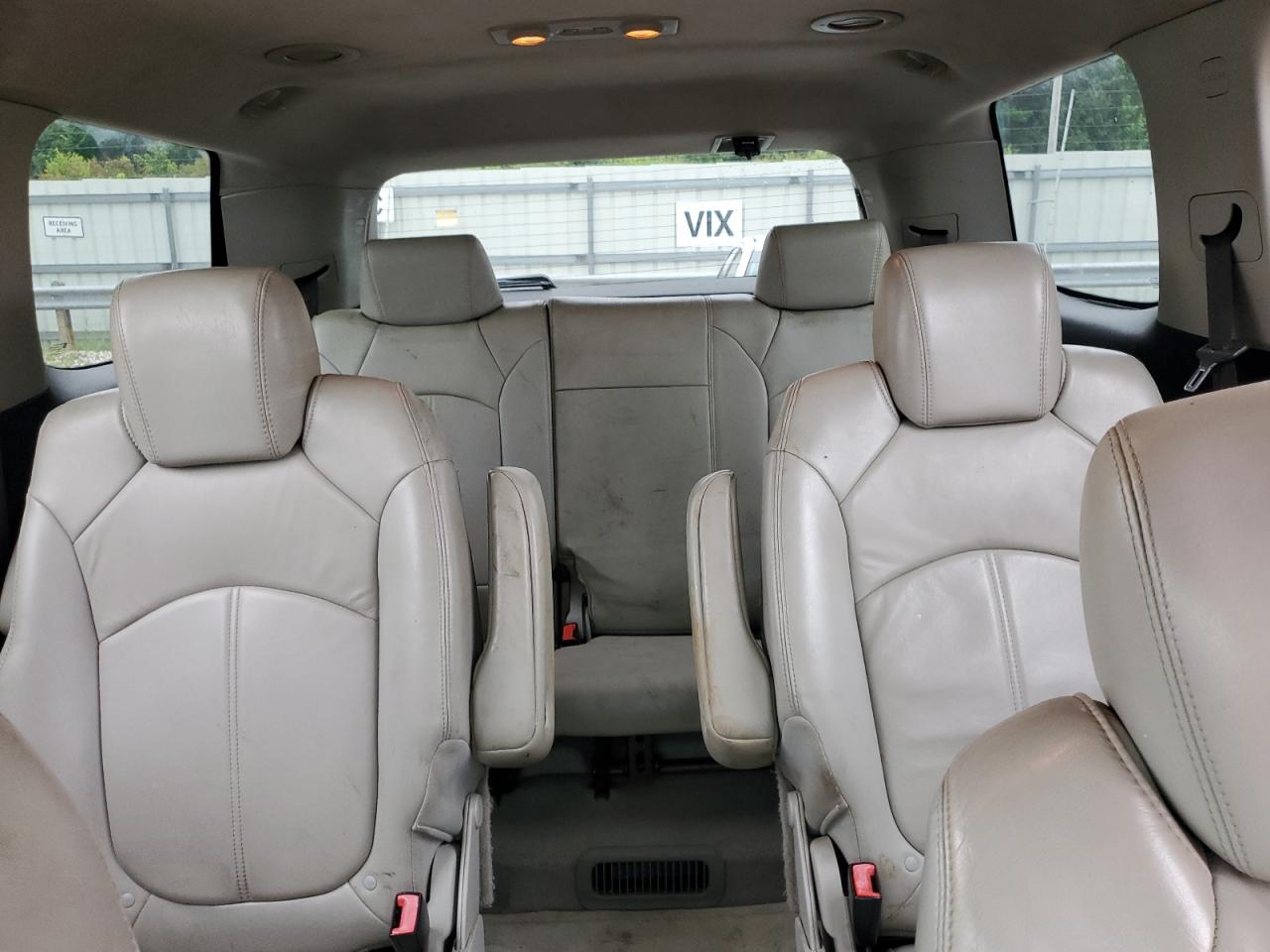 2010 Gmc Acadia Silver vin: 1GKLRNED6AJ166244