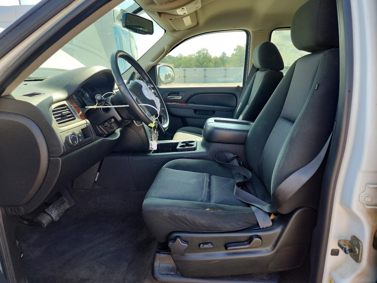 2010 Gmc Yukon Sle White vin: 1GKMCAE34AR233754