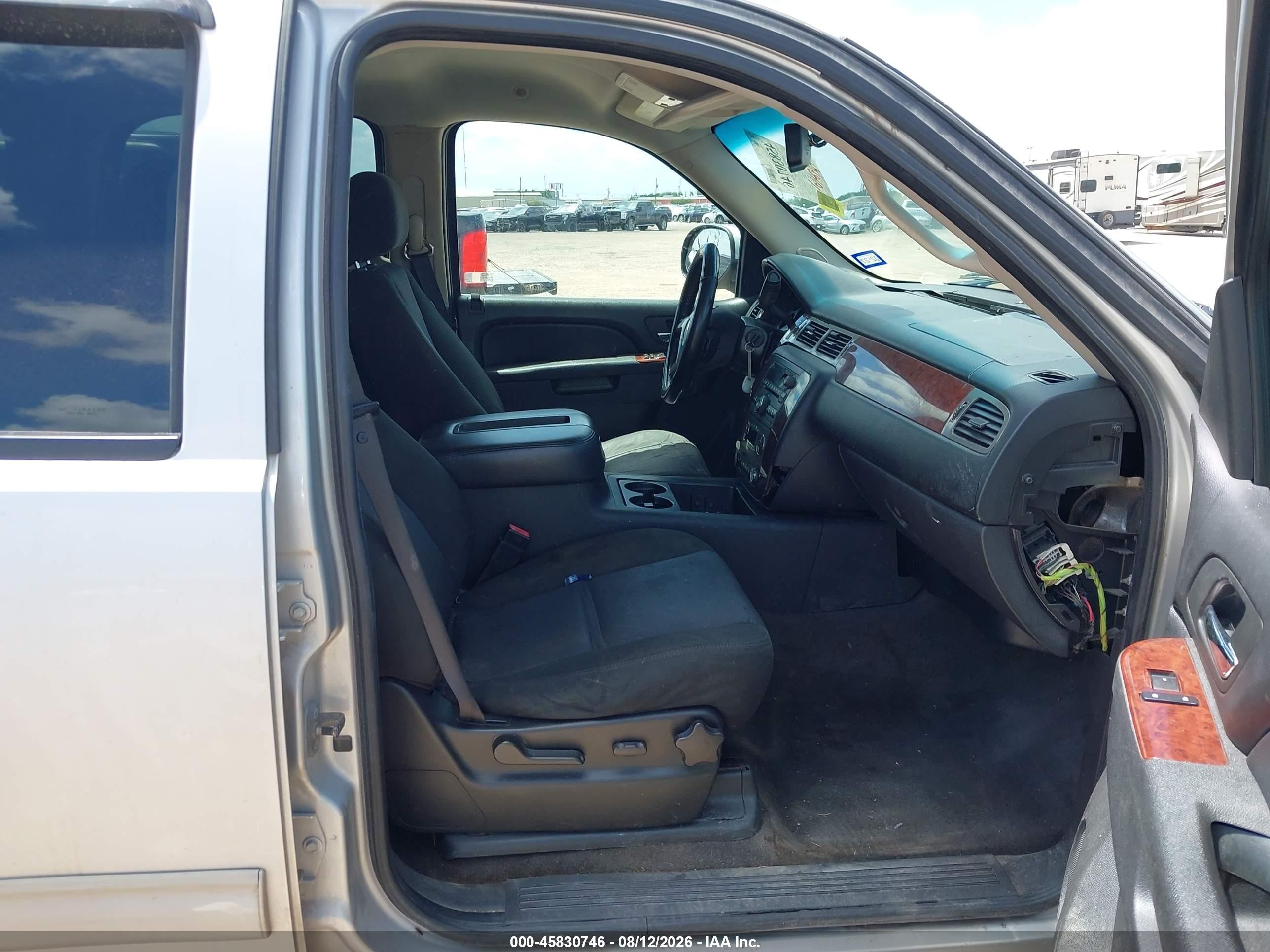 2010 Gmc Yukon Sle Silver vin: 1GKMCAE39AR234379