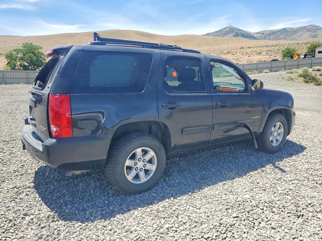 2013 Gmc Yukon Sle Black vin: 1GKS1AE03DR288865