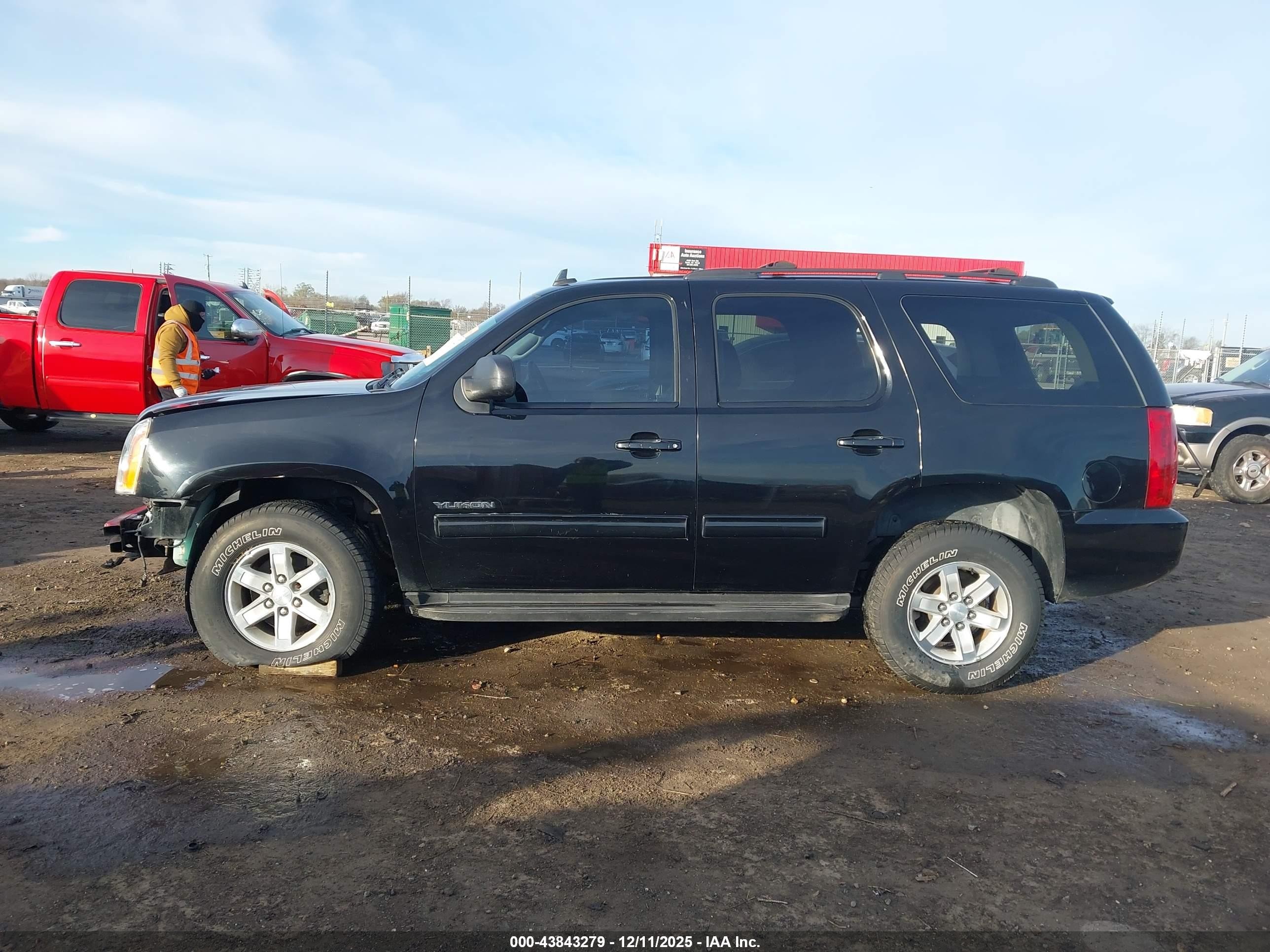 2012 Gmc Yukon Sle Black vin: 1GKS1AE06CR268317